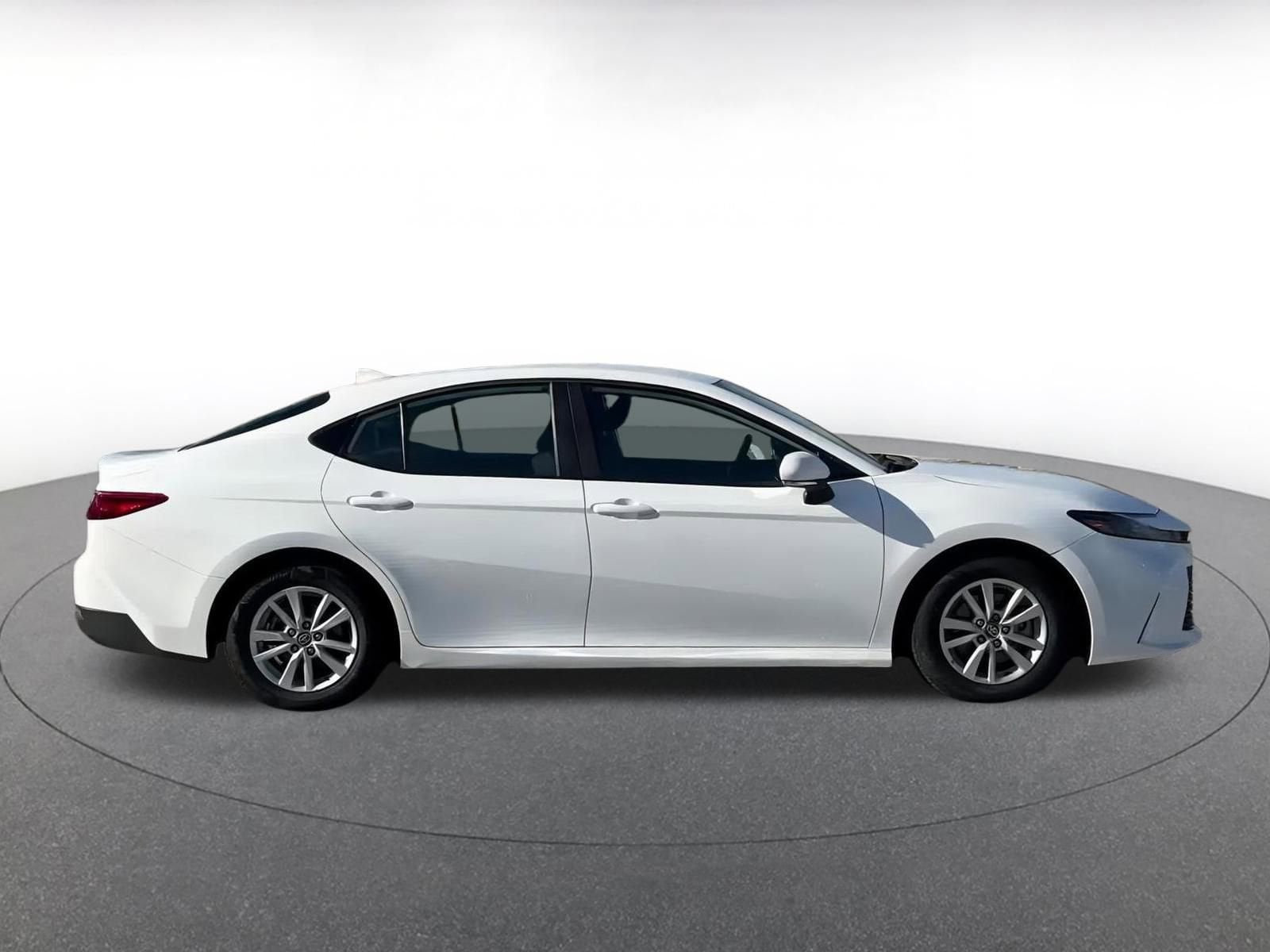 Thumbnail: 2025 Toyota Camry - 16