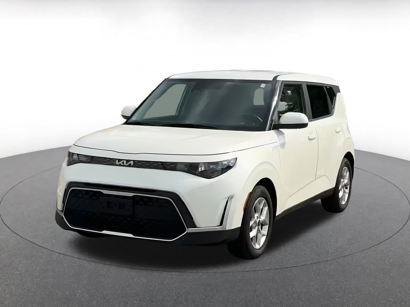 Thumbnail: 2023 Kia Soul - 6
