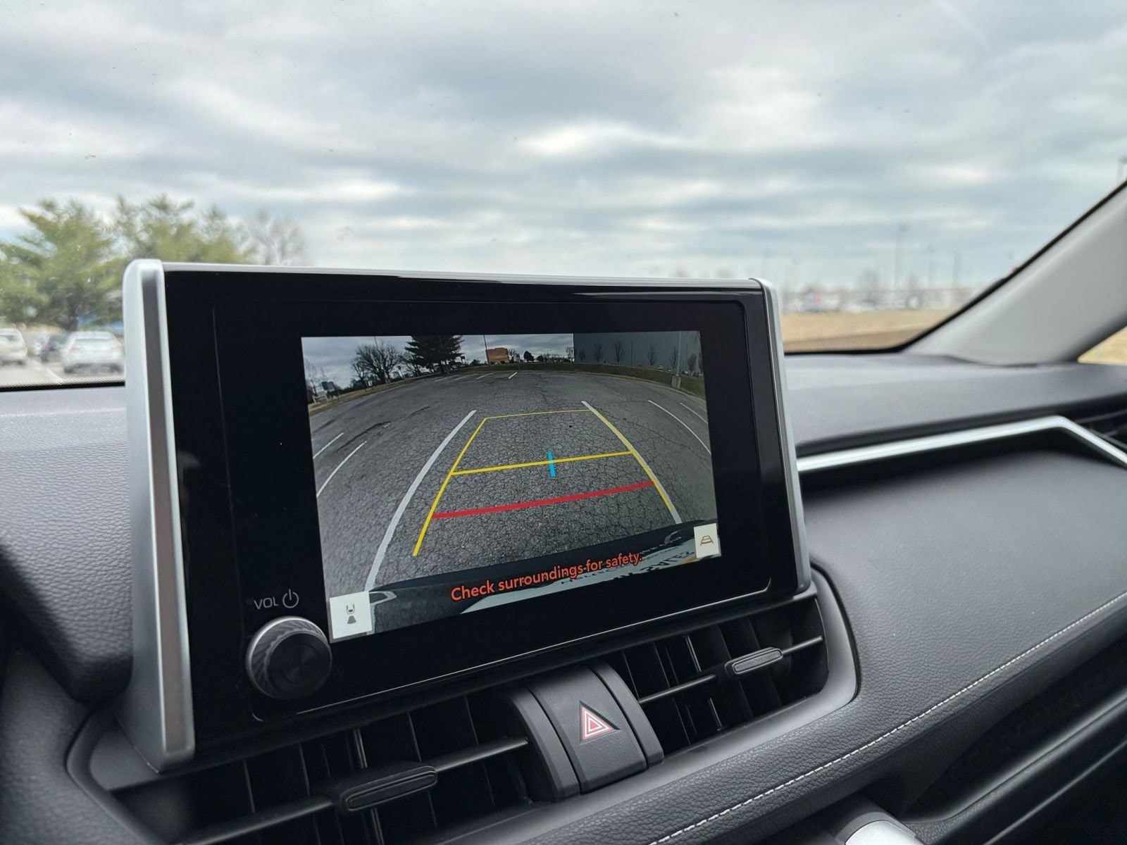 Thumbnail: 2025 Toyota RAV4 - 17