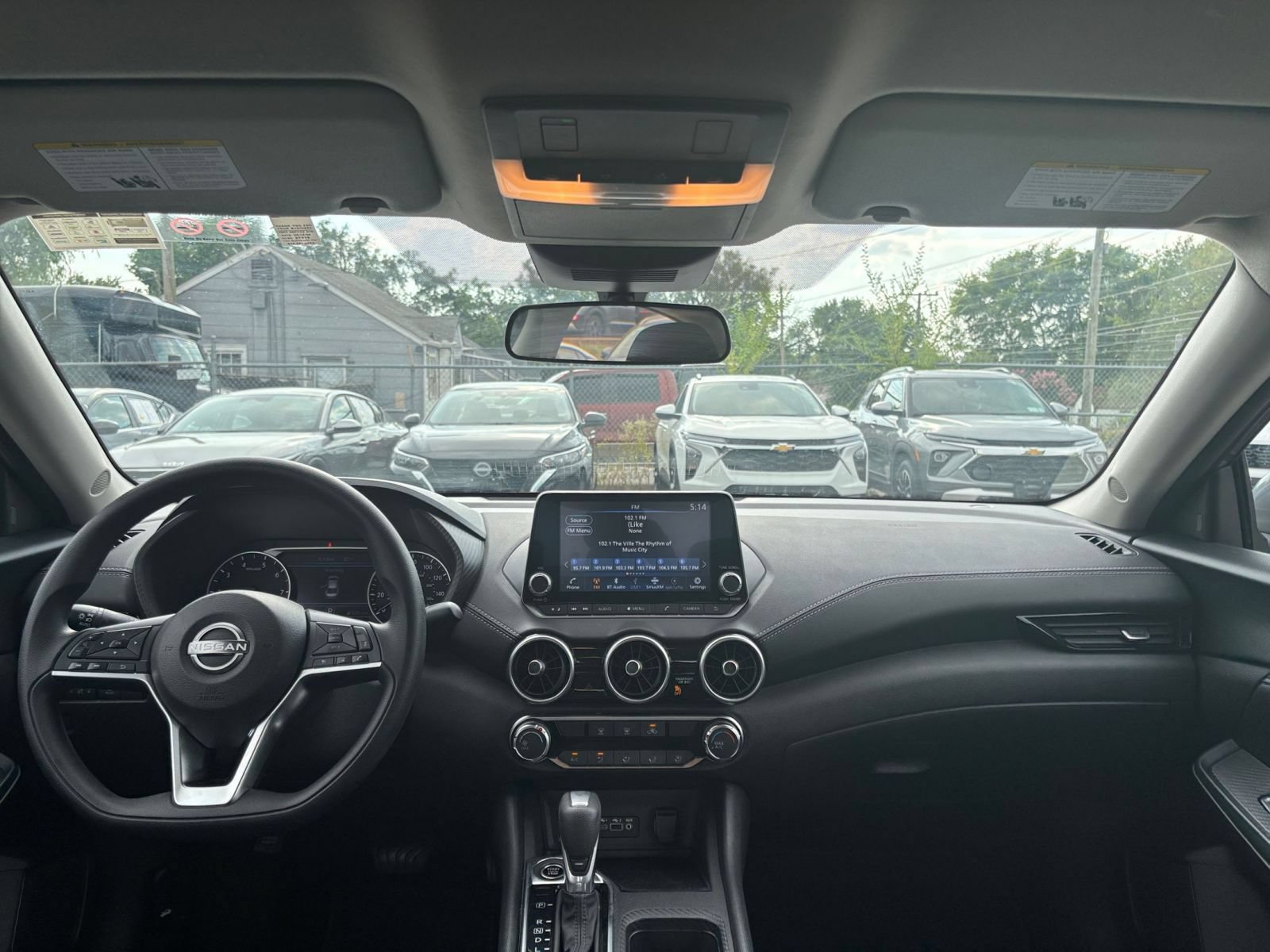 Thumbnail: 2025 Nissan Sentra - 32