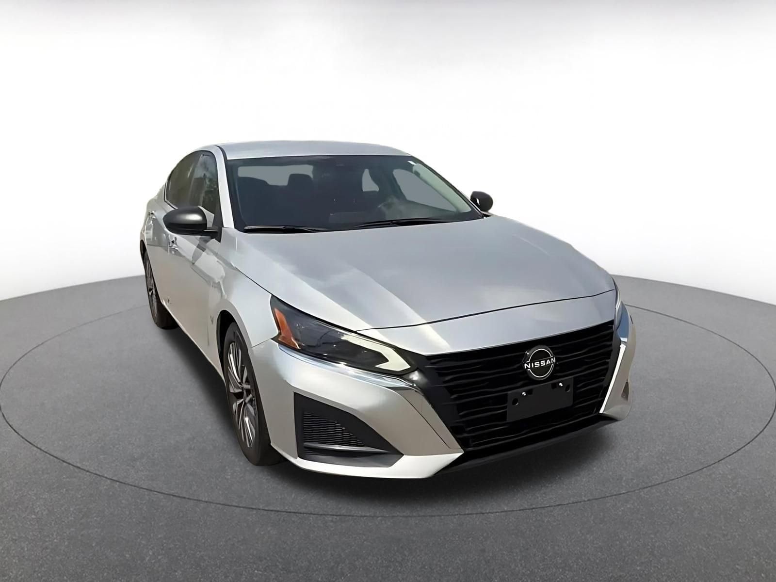 Thumbnail: 2024 Nissan Altima - 3