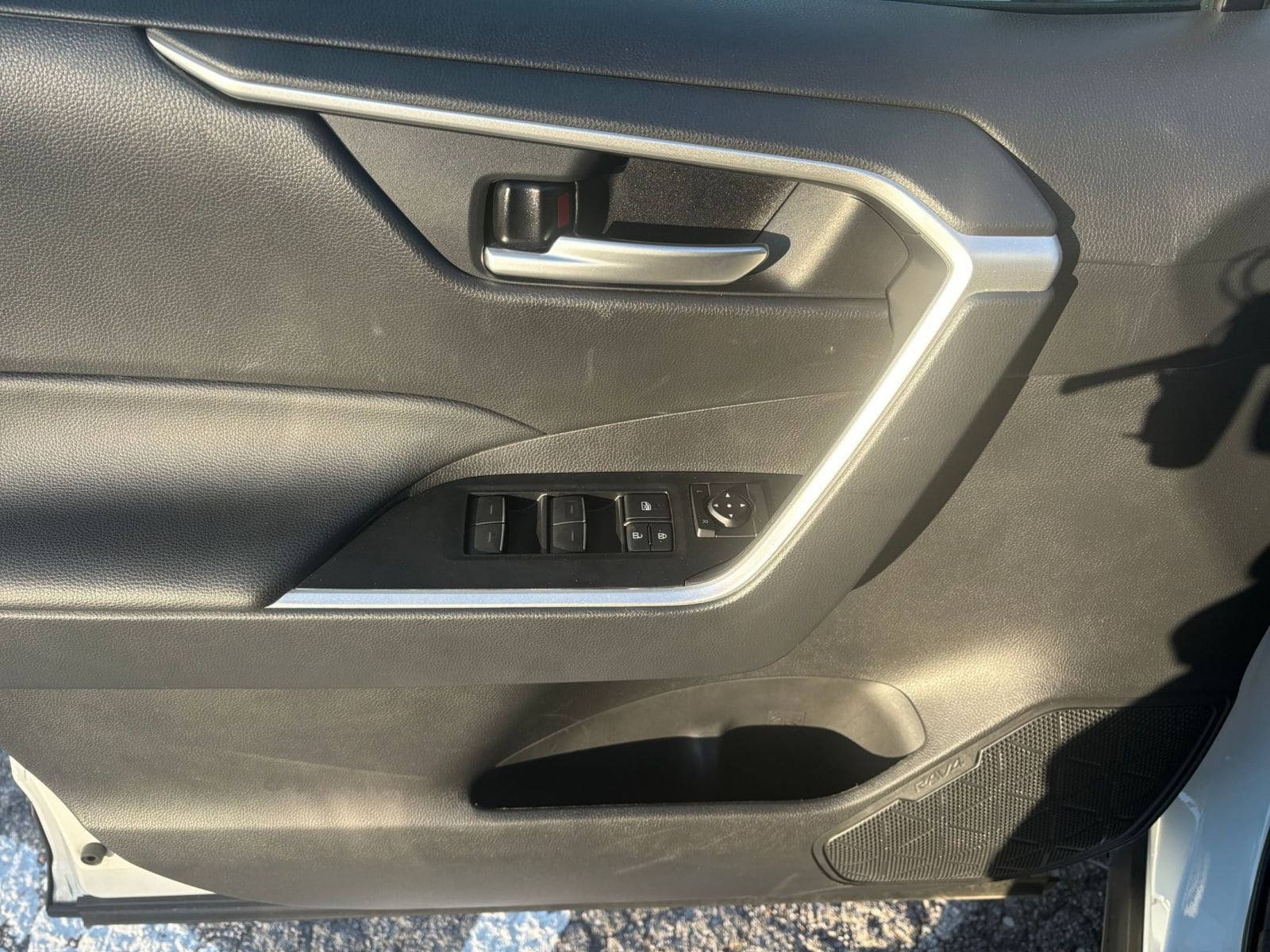 Thumbnail: 2025 Toyota RAV4 - 20