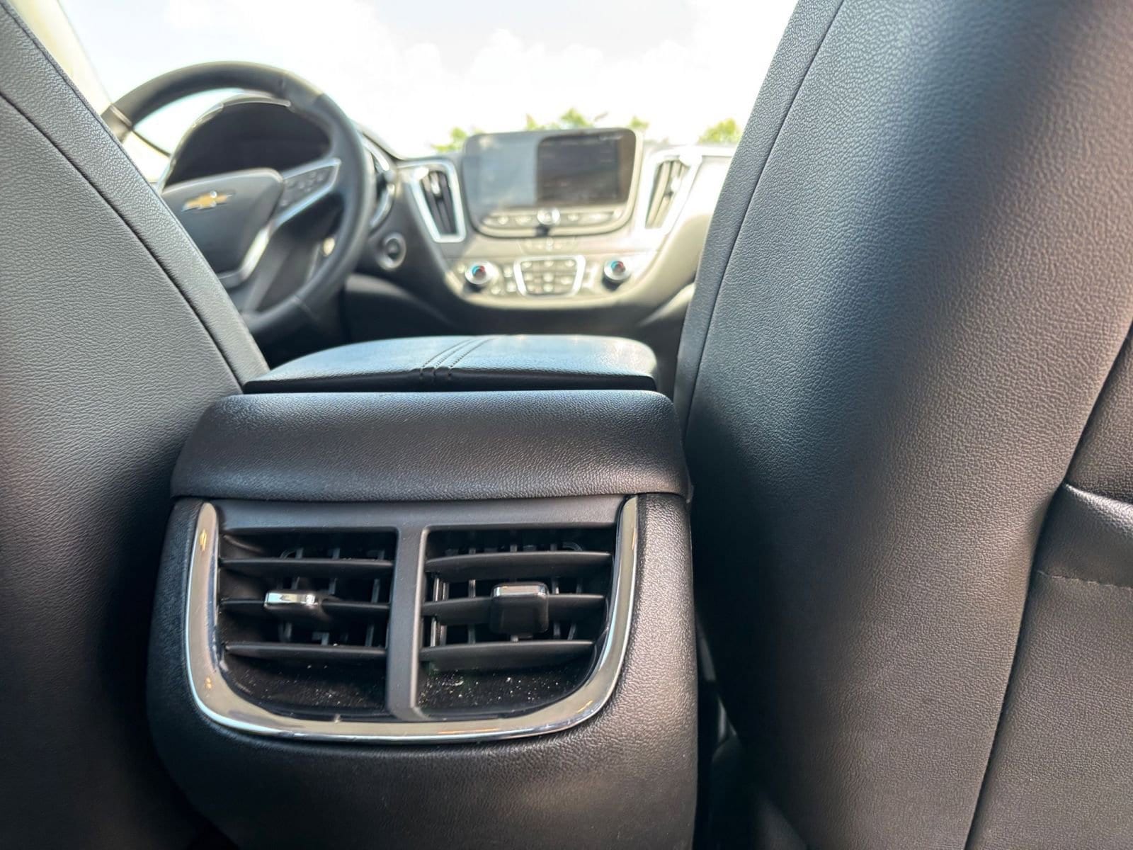 Thumbnail: 2024 Chevrolet Malibu - 24