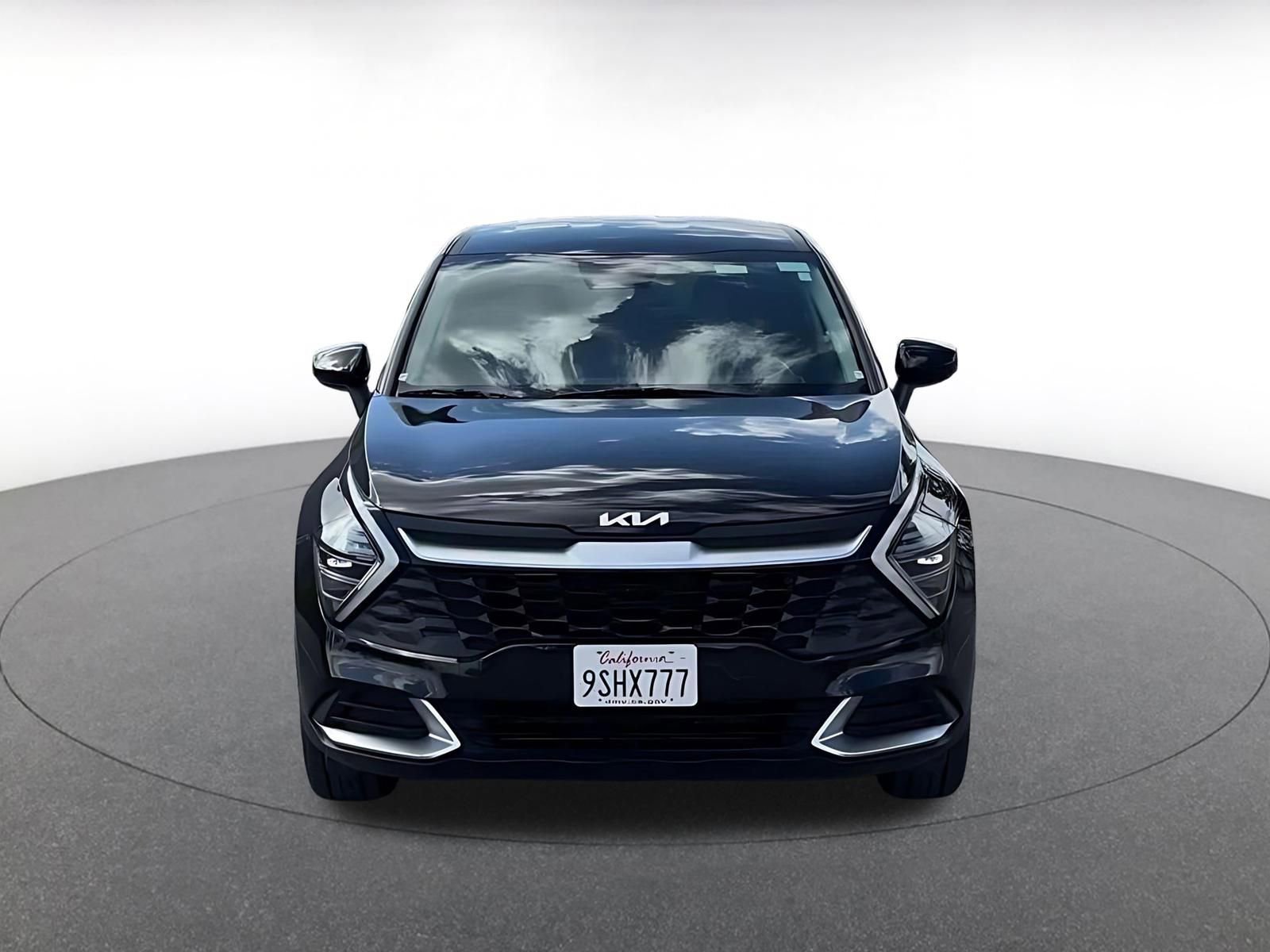 Thumbnail: 2025 Kia Sportage - 4