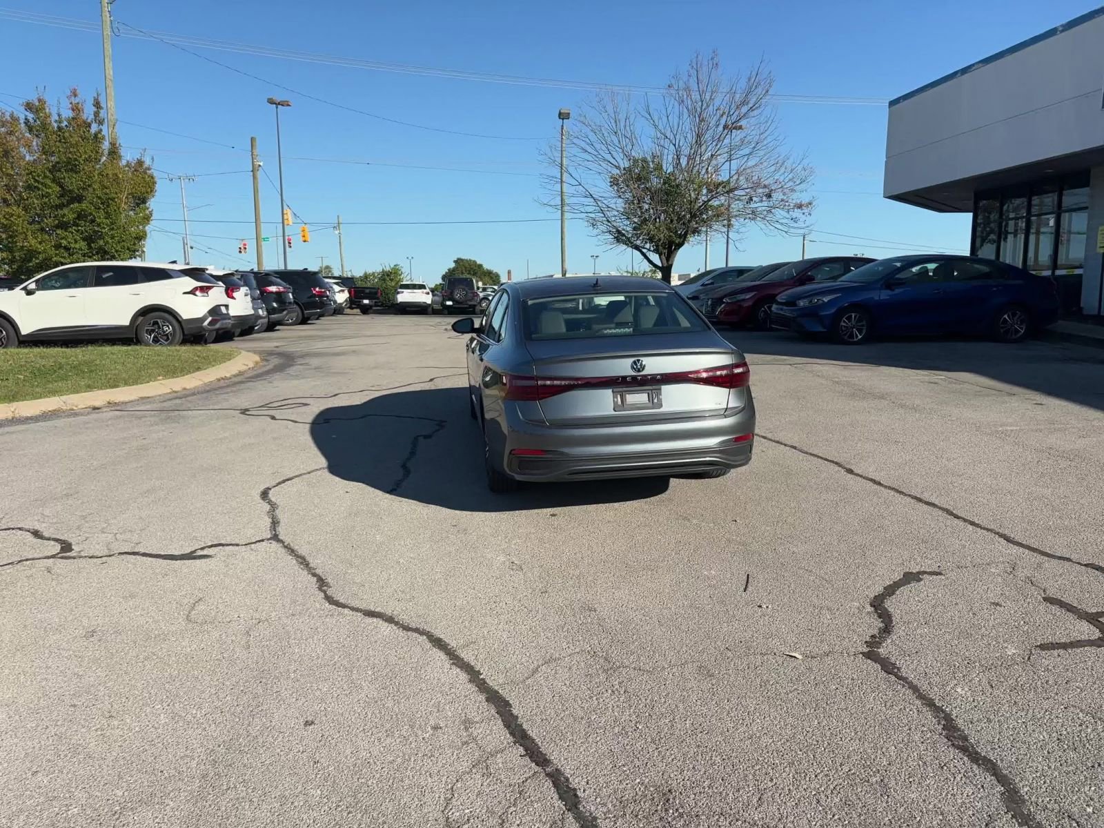 Thumbnail: 2025 Volkswagen Jetta - 16