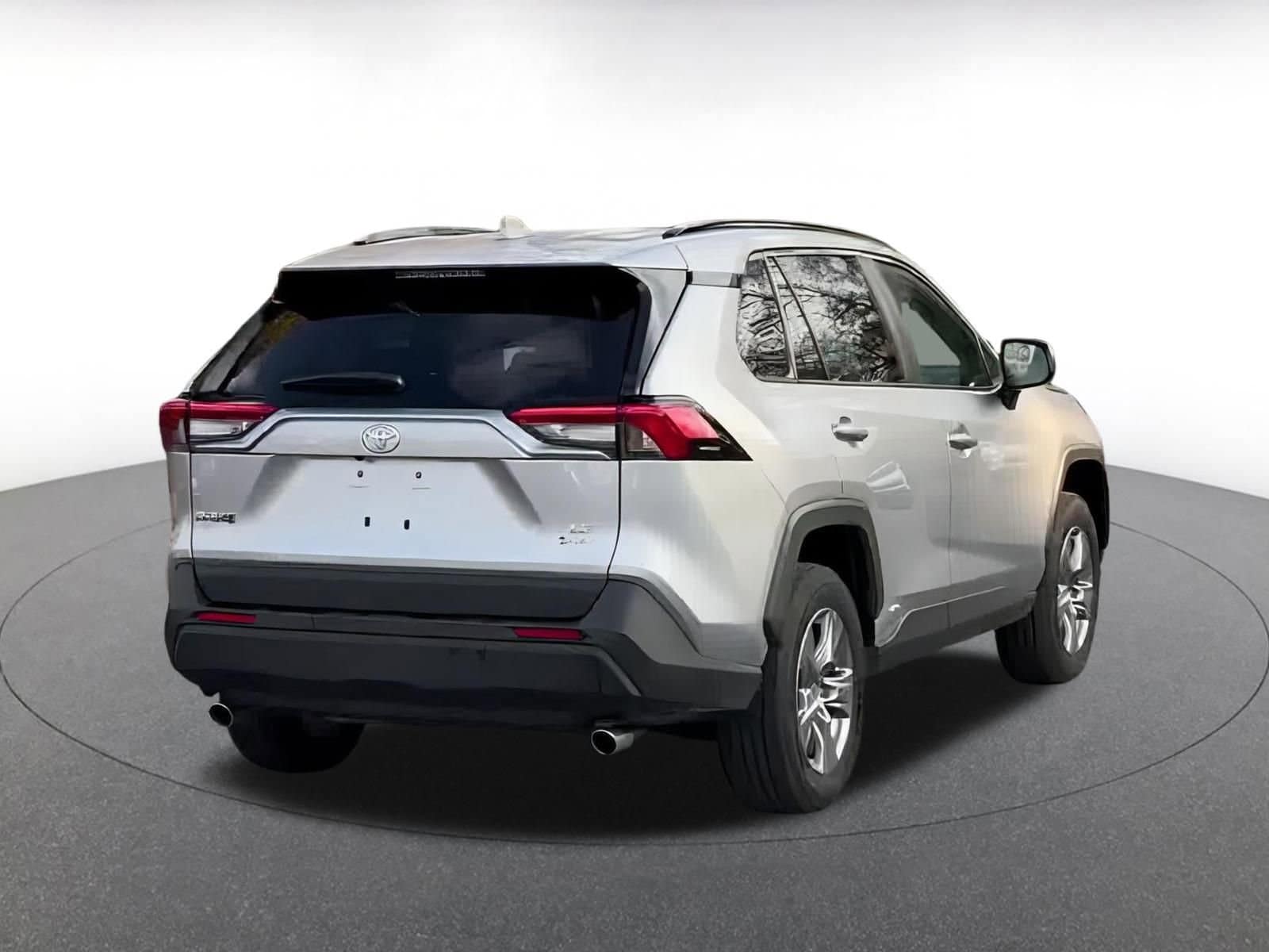 Thumbnail: 2025 Toyota RAV4 - 12