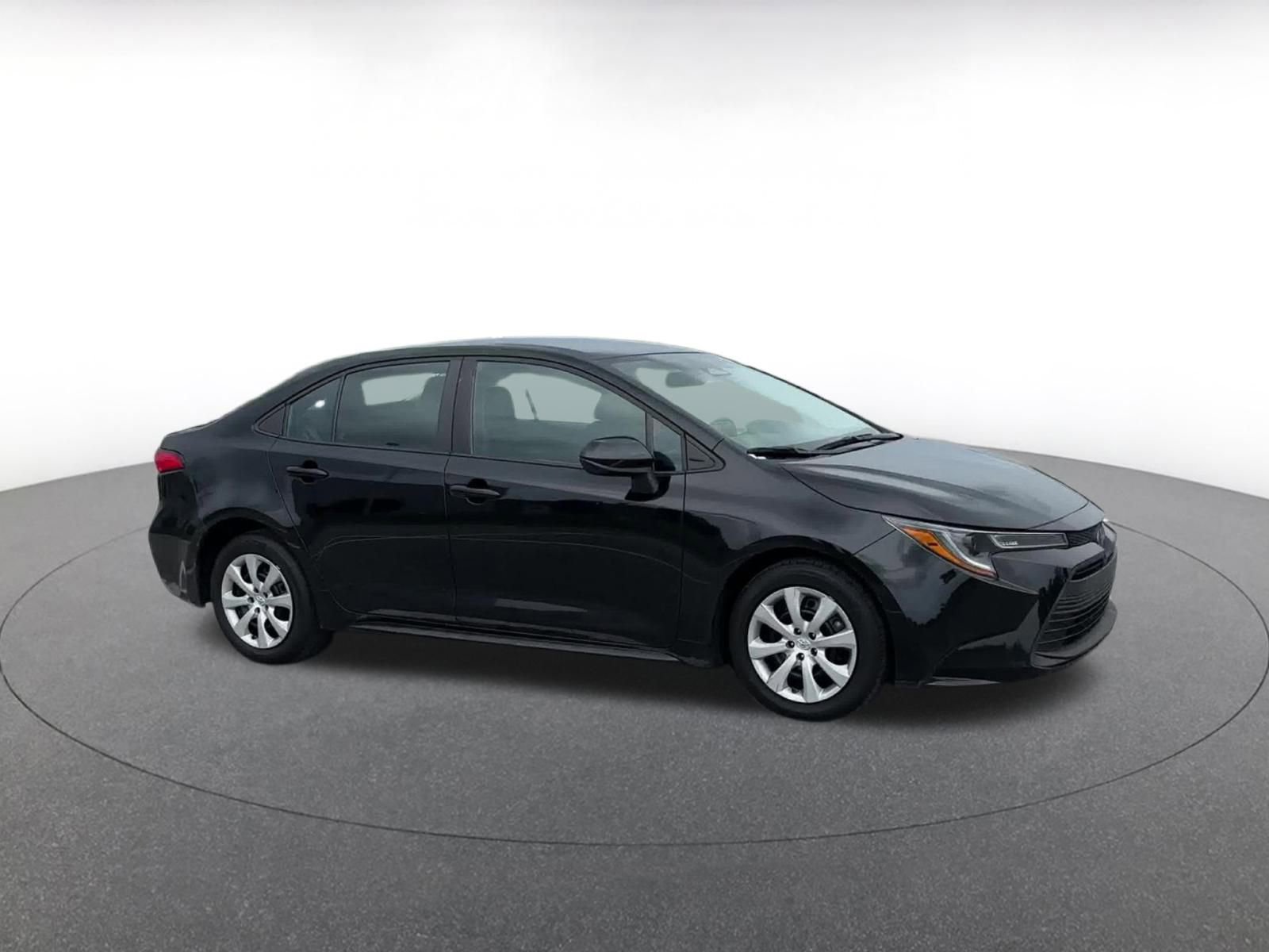 Thumbnail: 2023 Toyota Corolla - 2