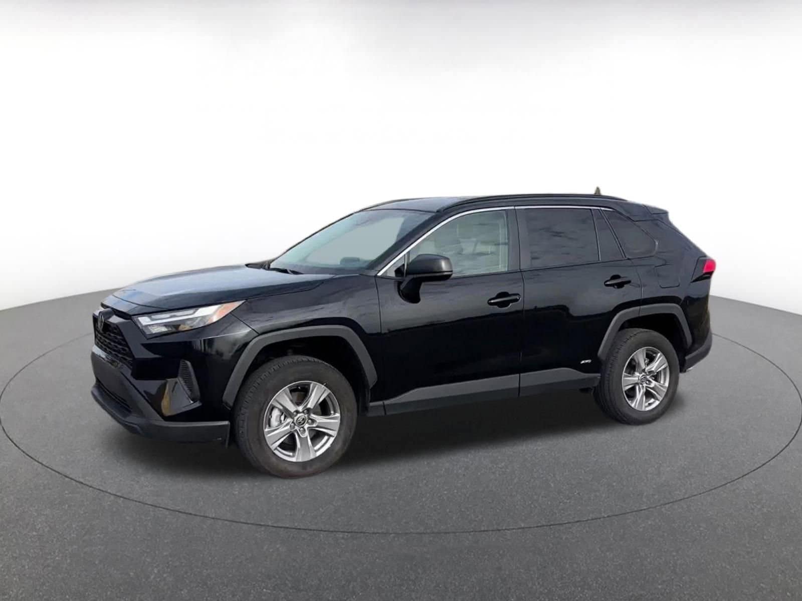 Thumbnail: 2025 Toyota RAV4 - 8