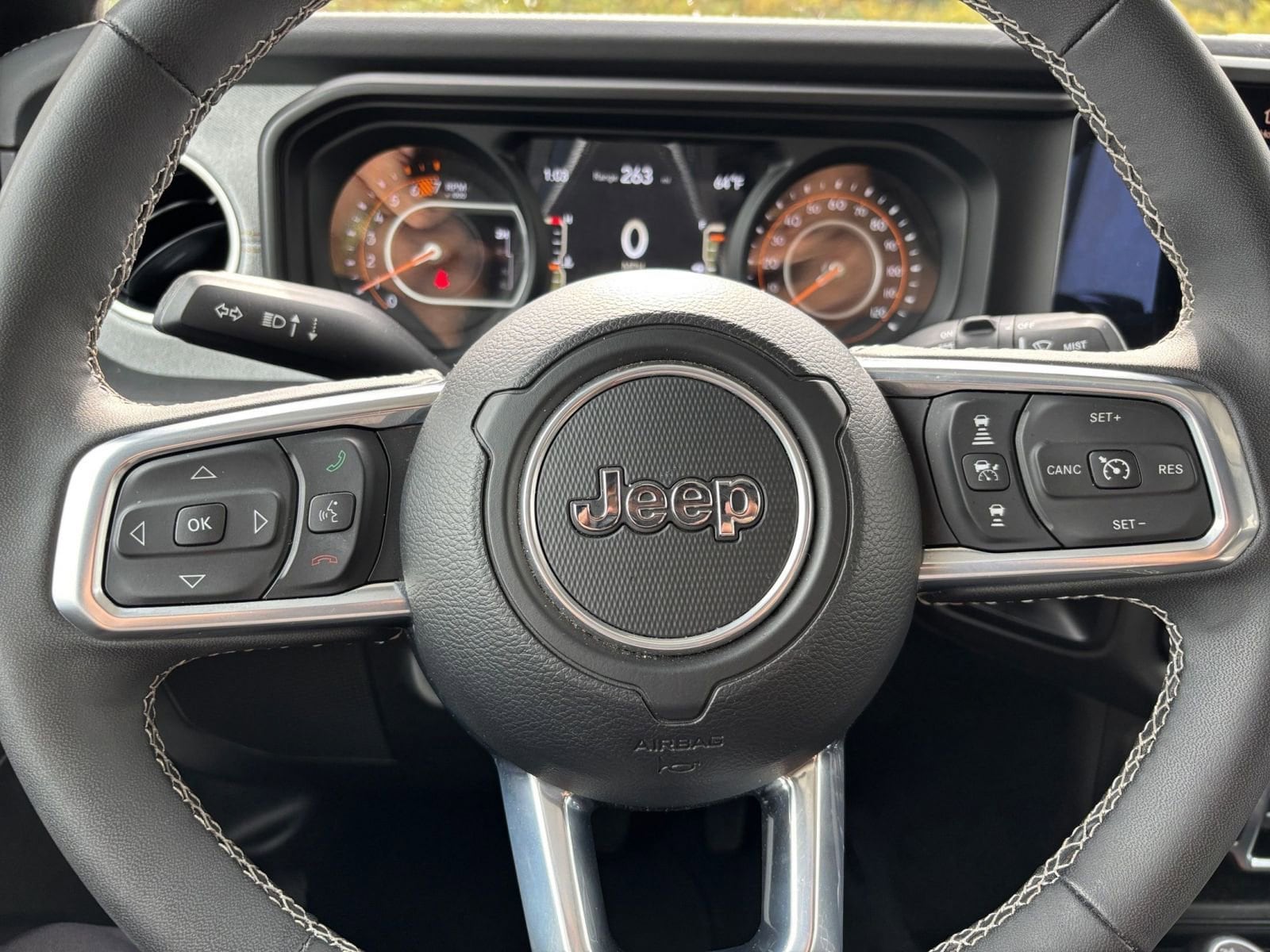 Thumbnail: 2025 Jeep Wrangler - 27