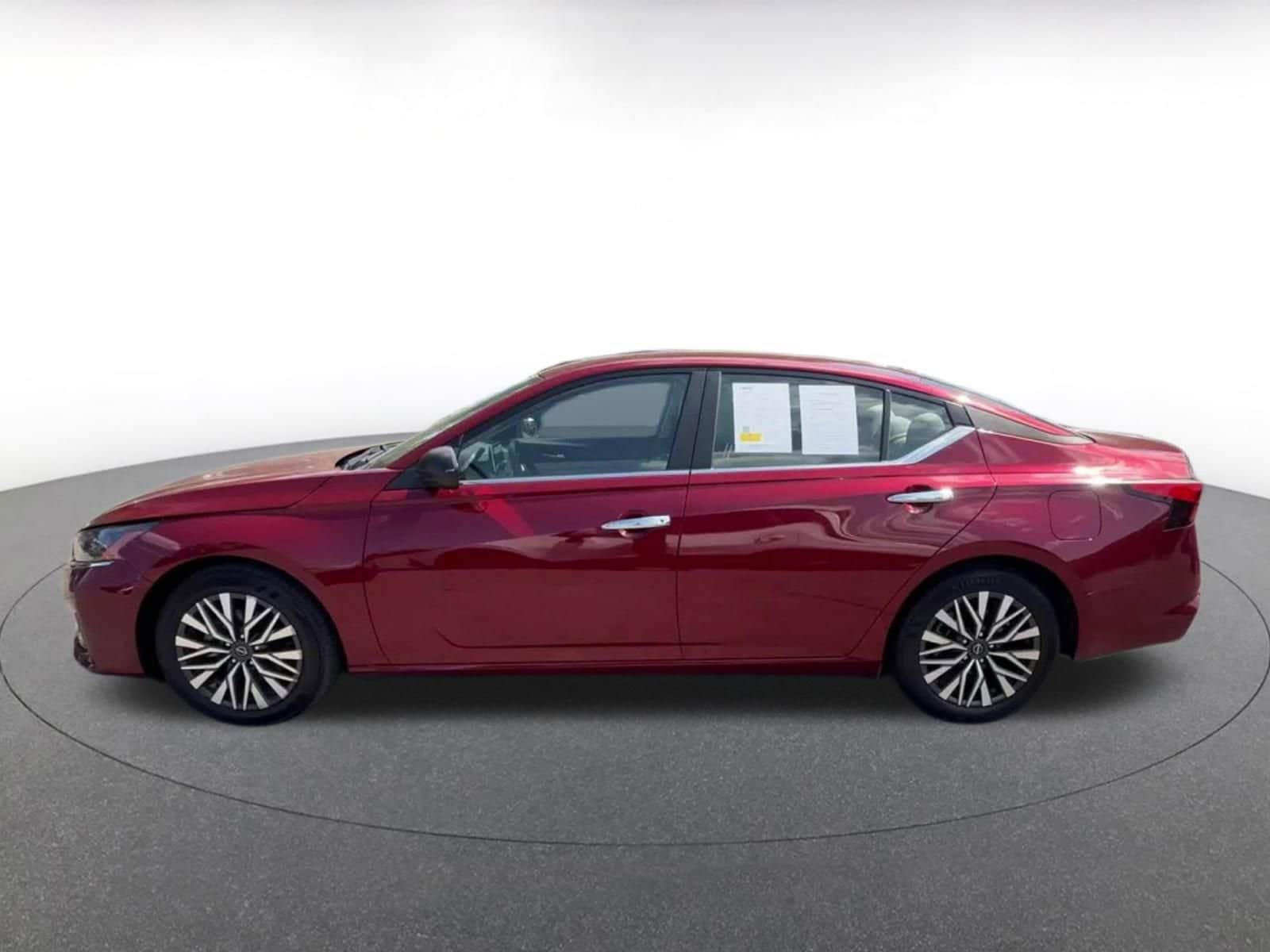Thumbnail: 2025 Nissan Altima - 8