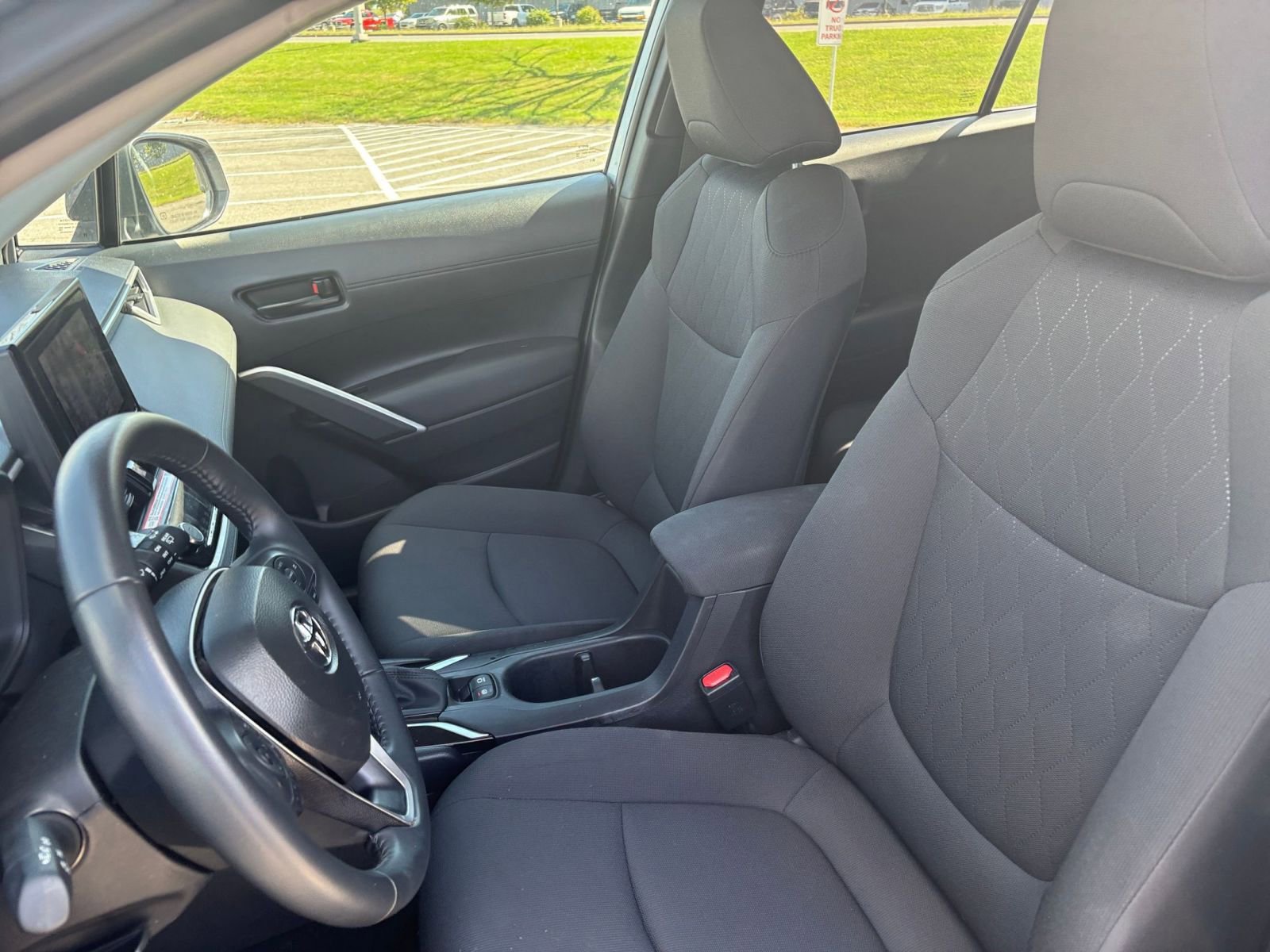 Thumbnail: 2025 Toyota Corolla Cross - 35