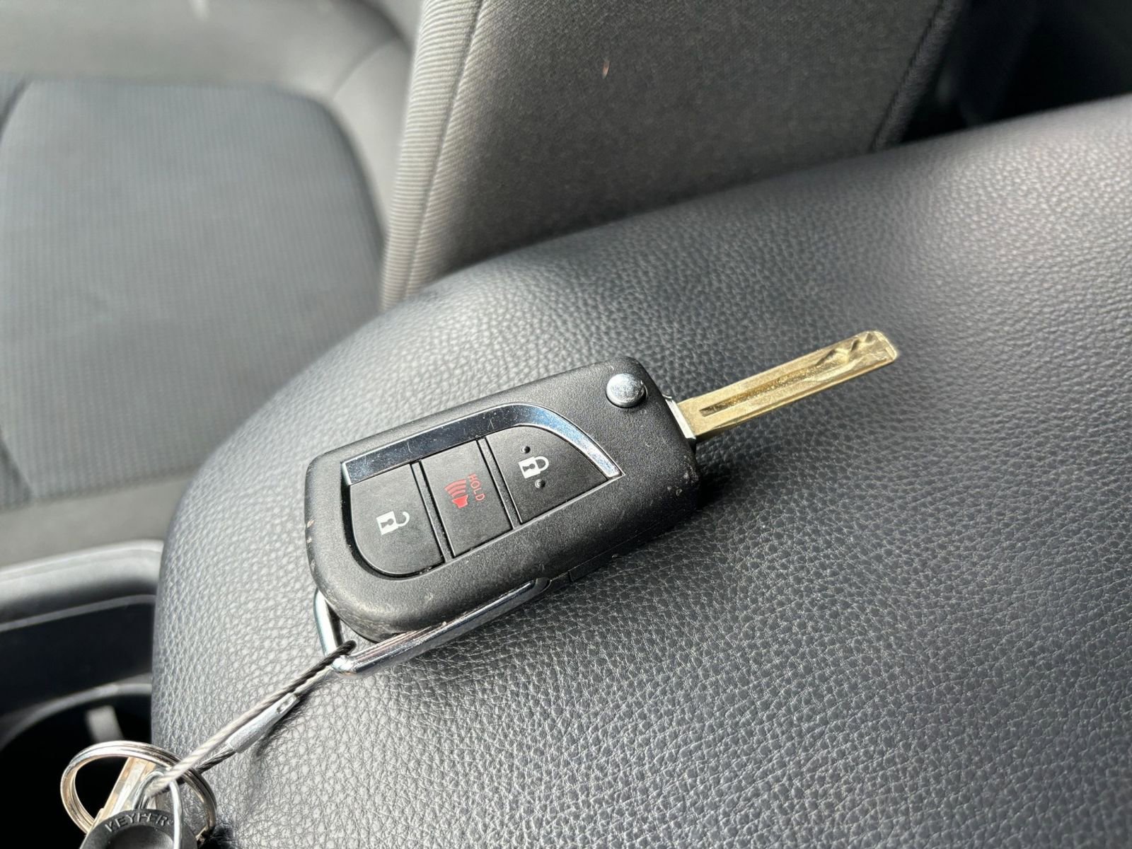 Thumbnail: 2025 Toyota RAV4 - 22