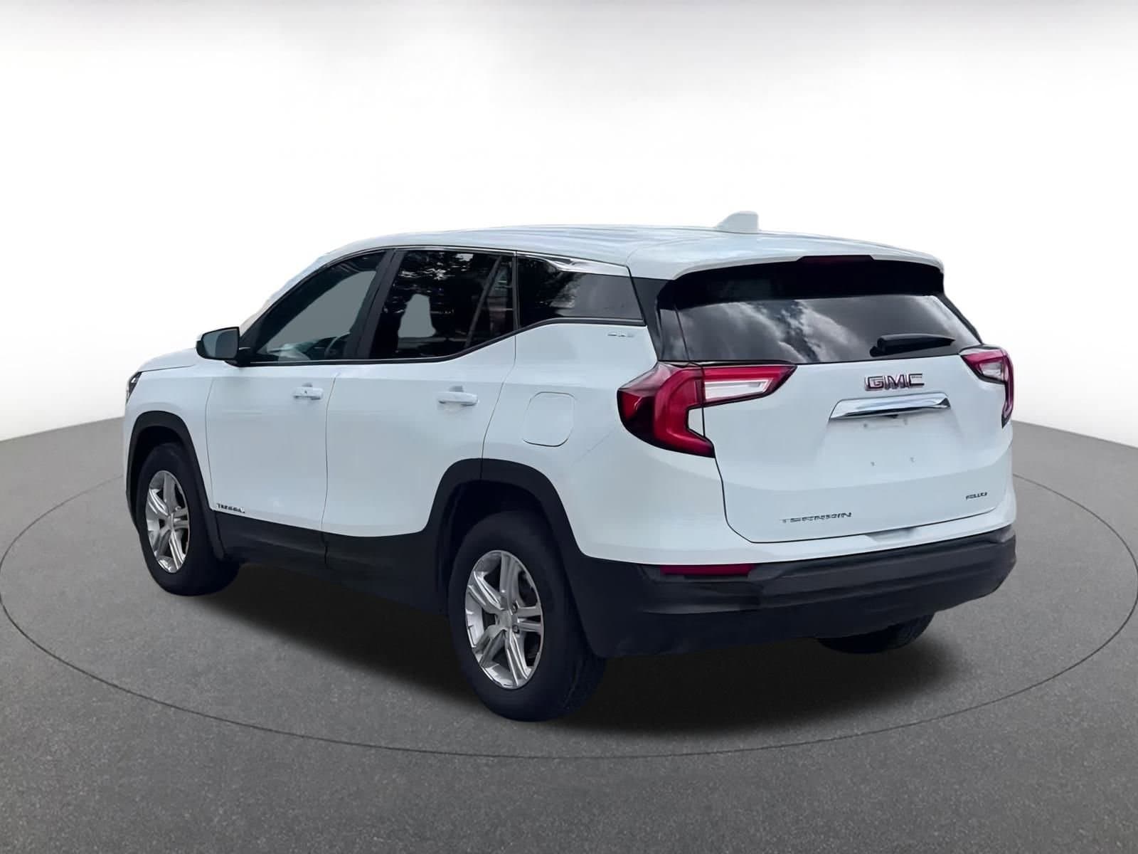 Thumbnail: 2024 GMC Terrain - 11