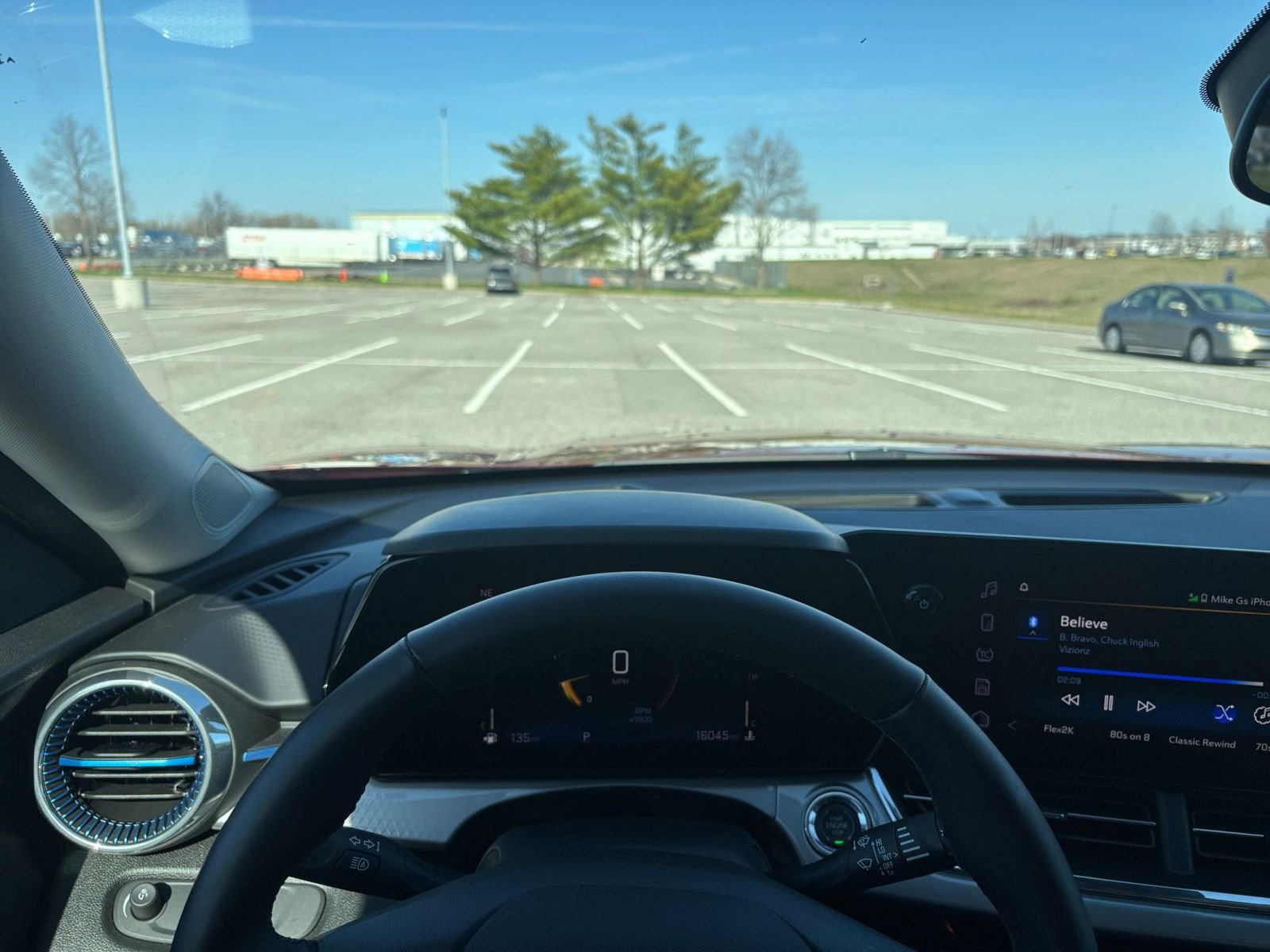 Thumbnail: 2025 Chevrolet Trax - 33