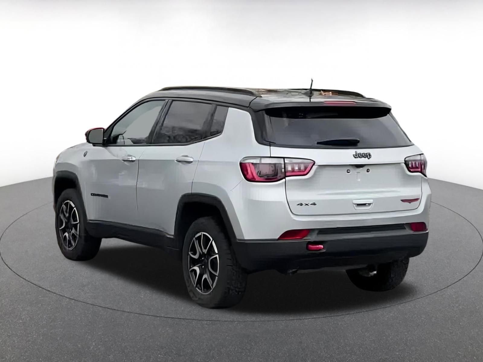 Thumbnail: 2025 Jeep Compass - 11