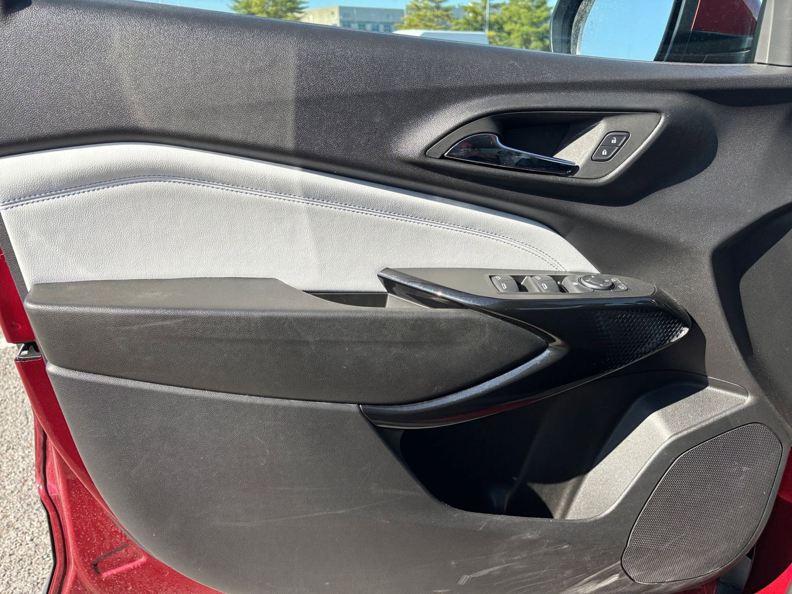 Thumbnail: 2025 Chevrolet Trax - 18