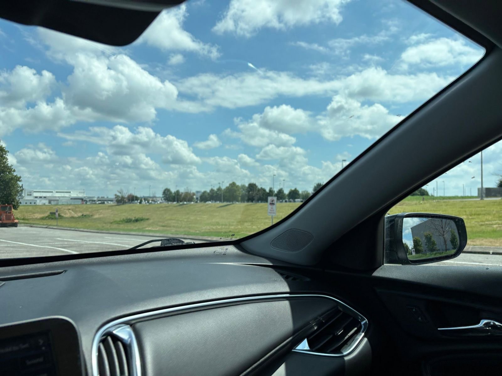 Thumbnail: 2024 Chevrolet Malibu - 35