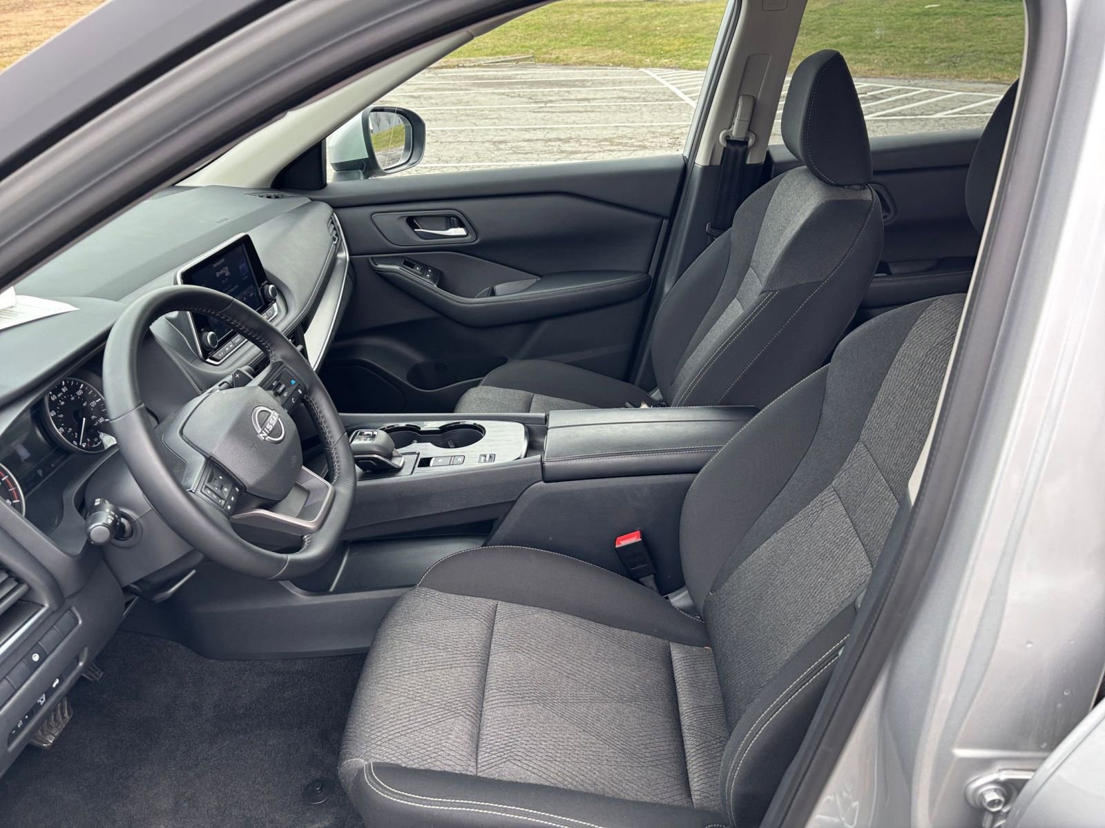 Thumbnail: 2025 Nissan Rogue - 29