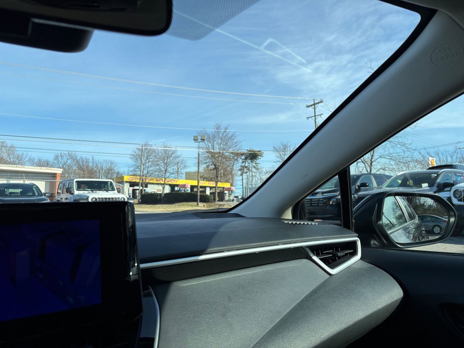 Thumbnail: 2025 Toyota Corolla - 33