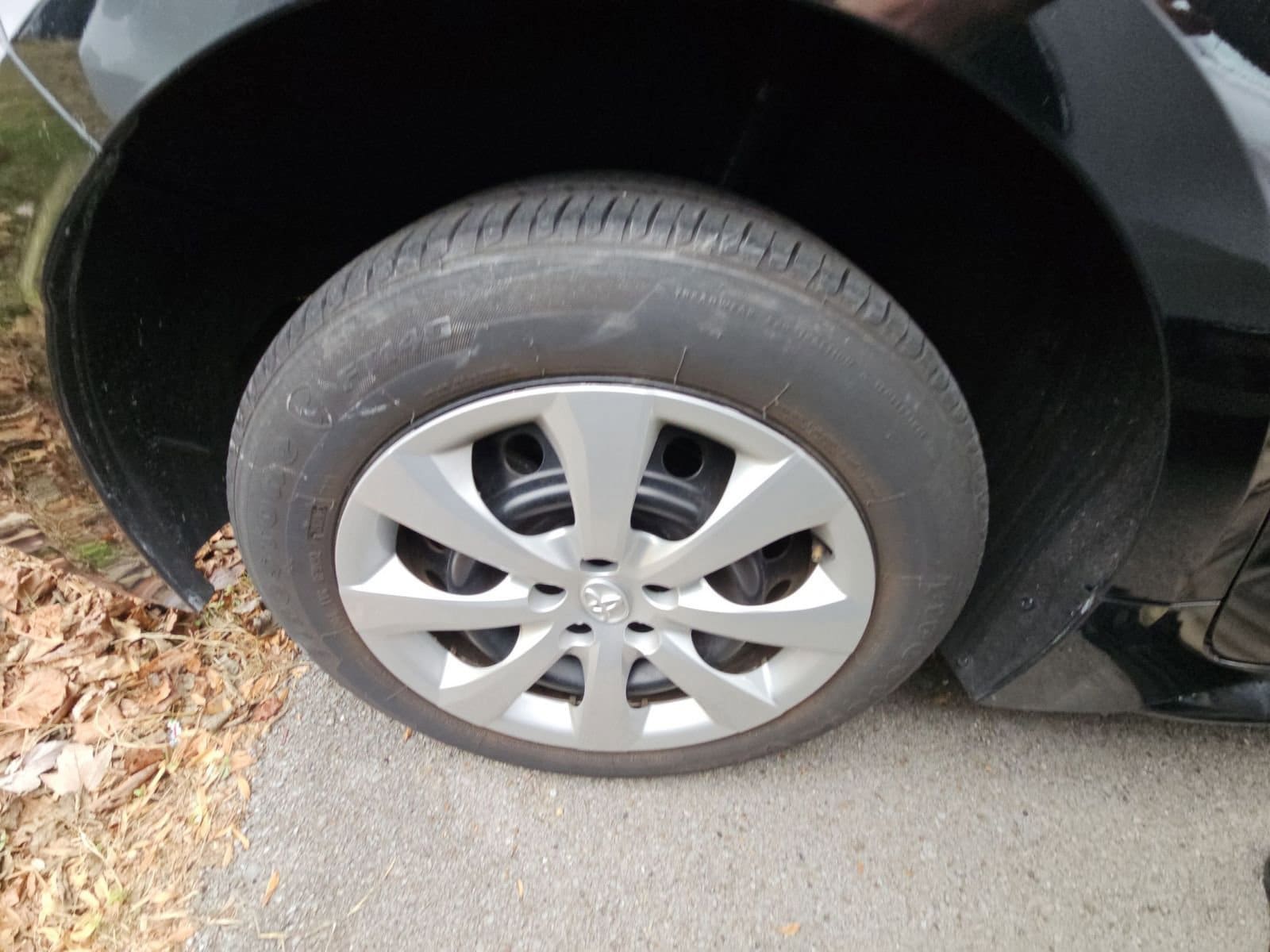 Thumbnail: 2025 Toyota Corolla - 9