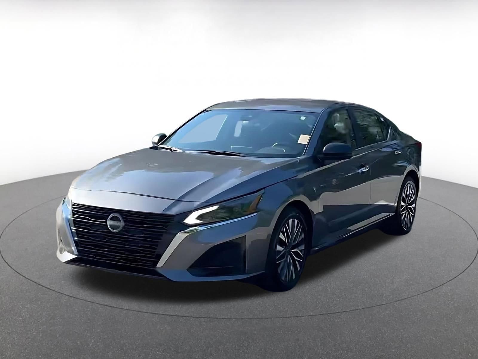 Thumbnail: 2025 Nissan Altima - 4