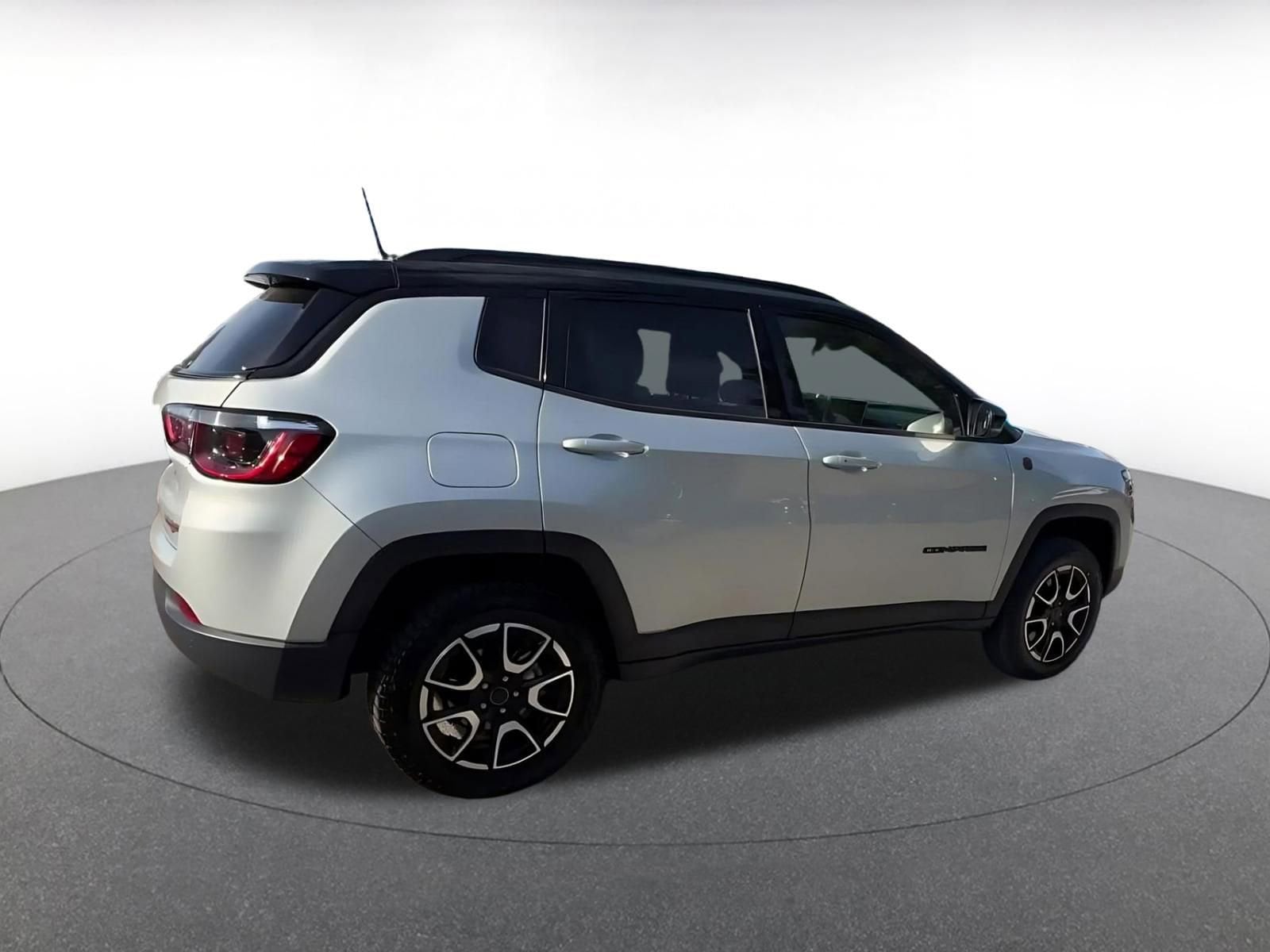 Thumbnail: 2025 Jeep Compass - 15