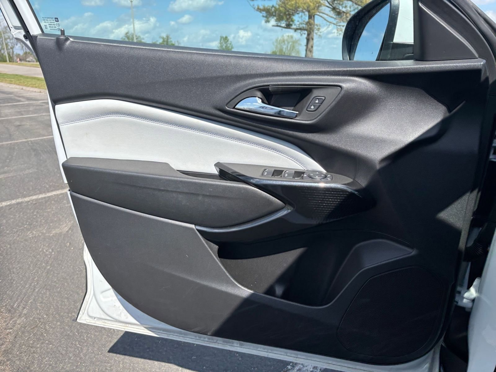 Thumbnail: 2025 Chevrolet Trax - 18