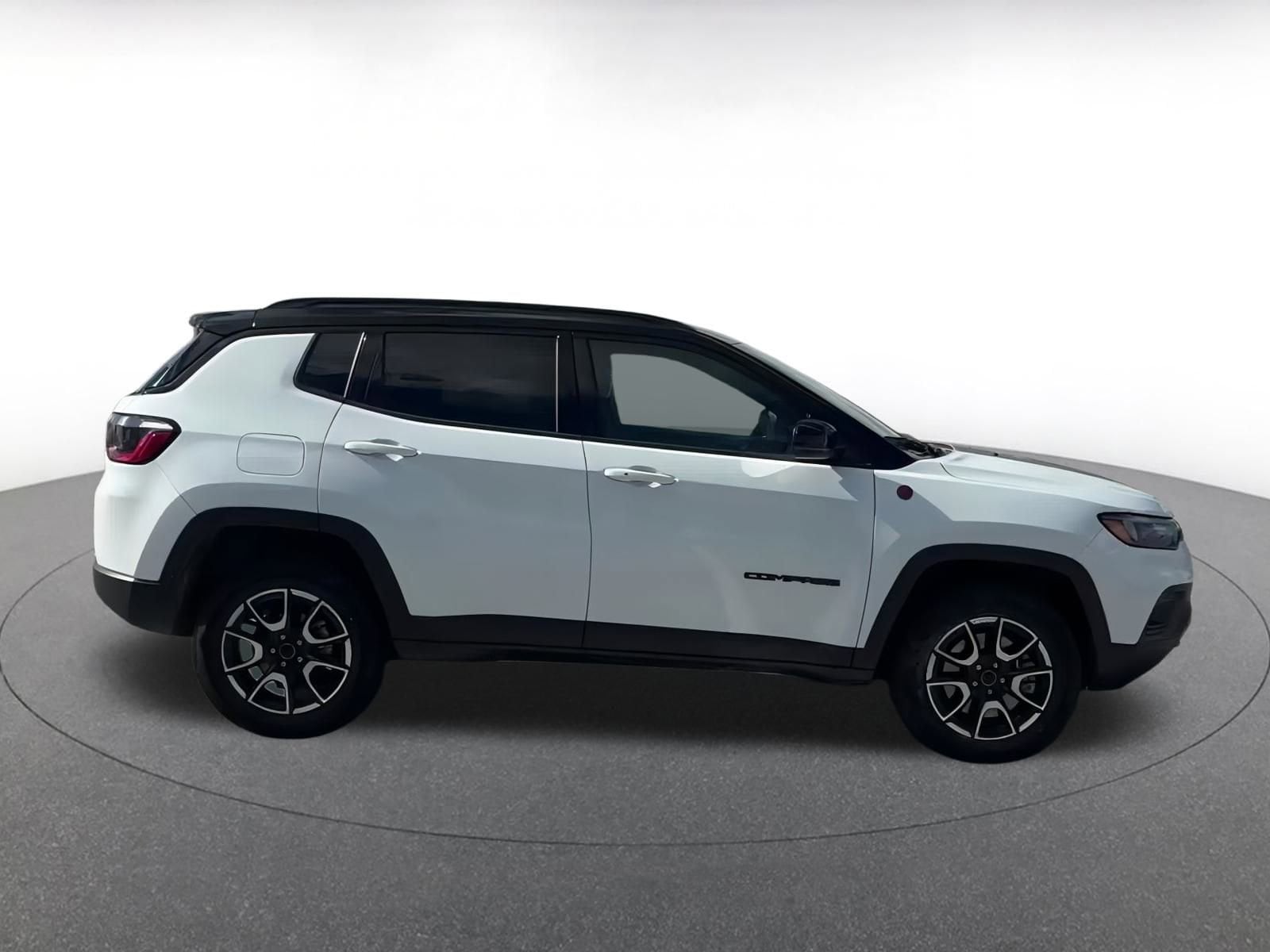 Thumbnail: 2025 Jeep Compass - 16