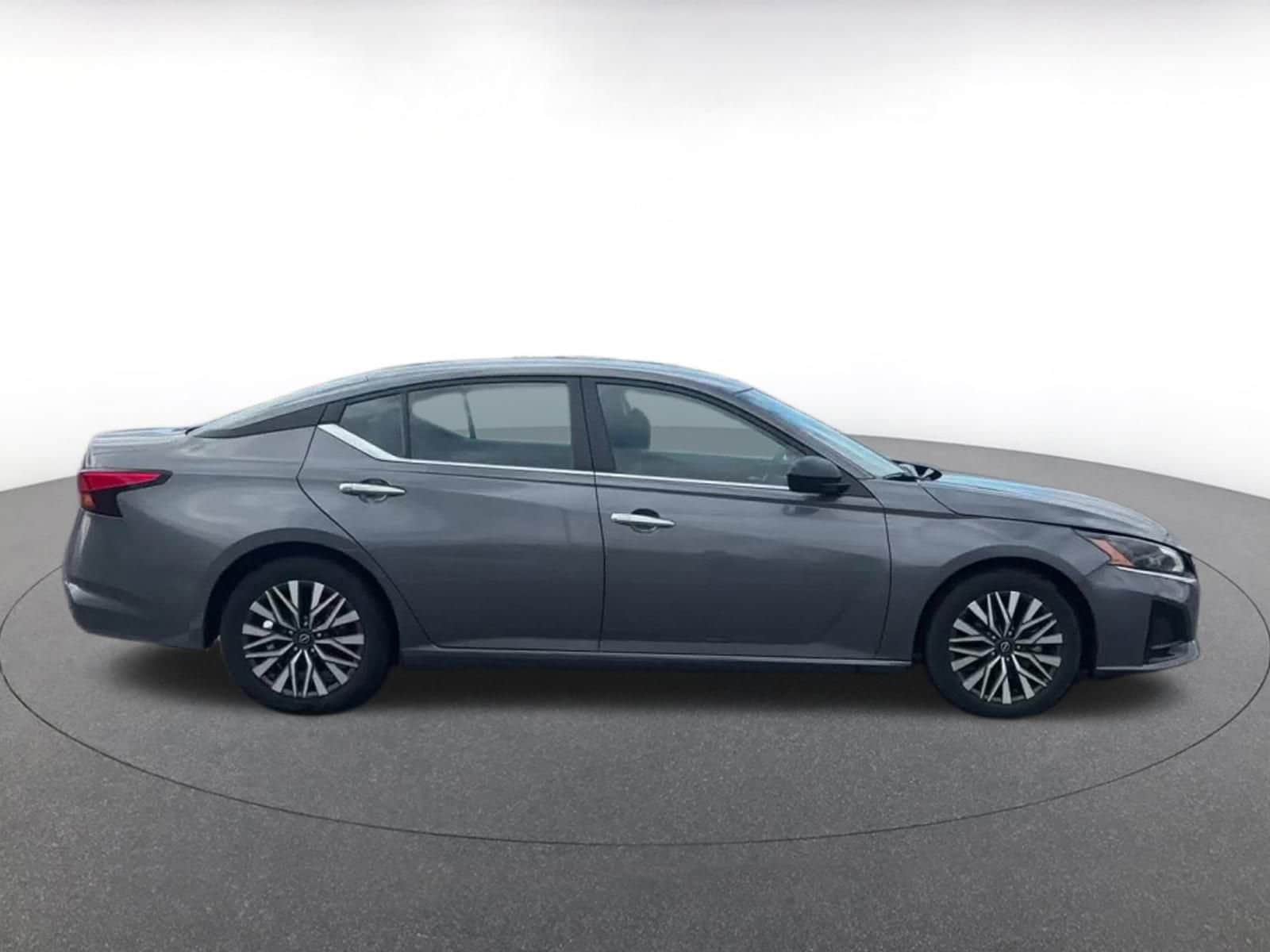 Thumbnail: 2025 Nissan Altima - 16