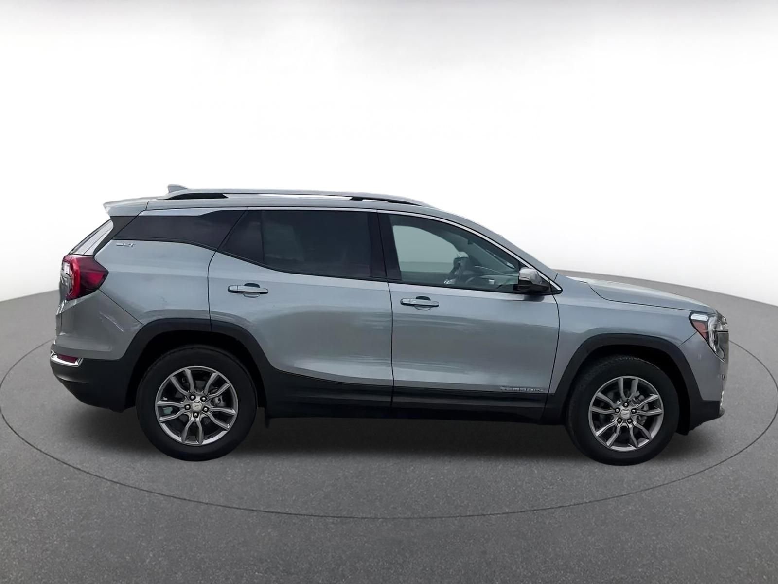 Thumbnail: 2024 GMC Terrain - 16