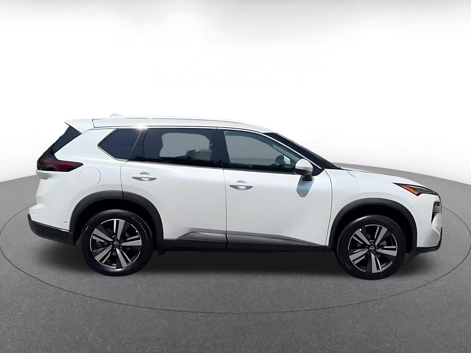 Thumbnail: 2026 Nissan Rogue - 15