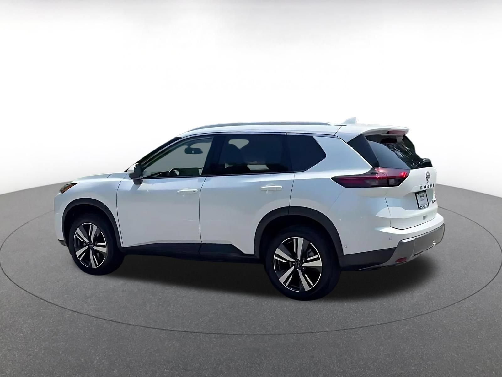Thumbnail: 2026 Nissan Rogue - 9