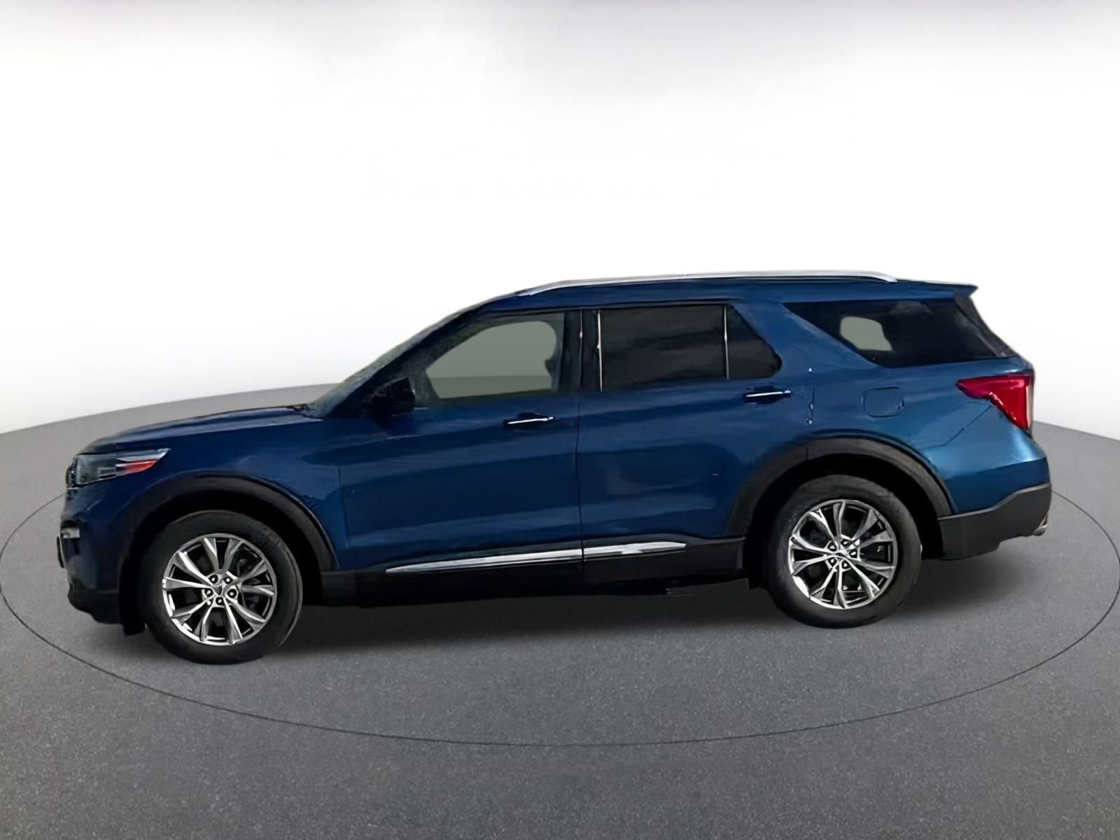 Thumbnail: 2023 Ford Explorer - 8