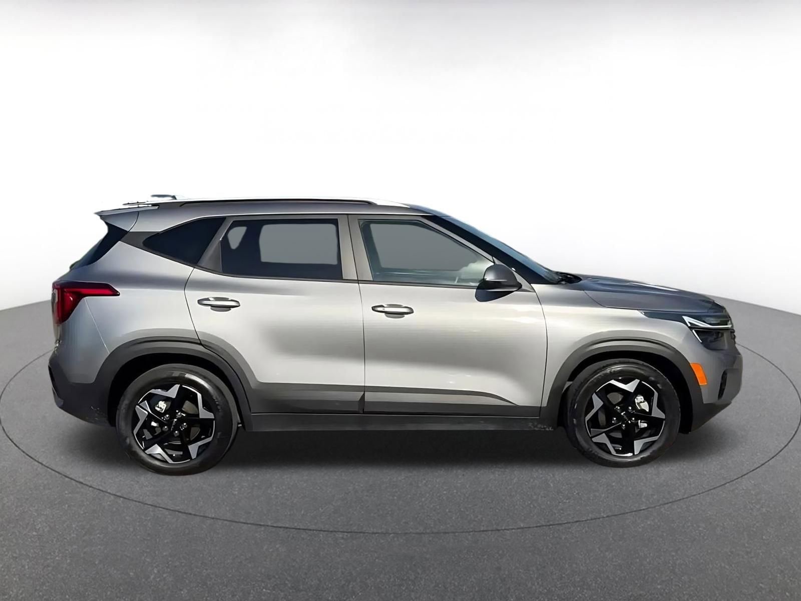 Thumbnail: 2025 Kia Seltos - 16