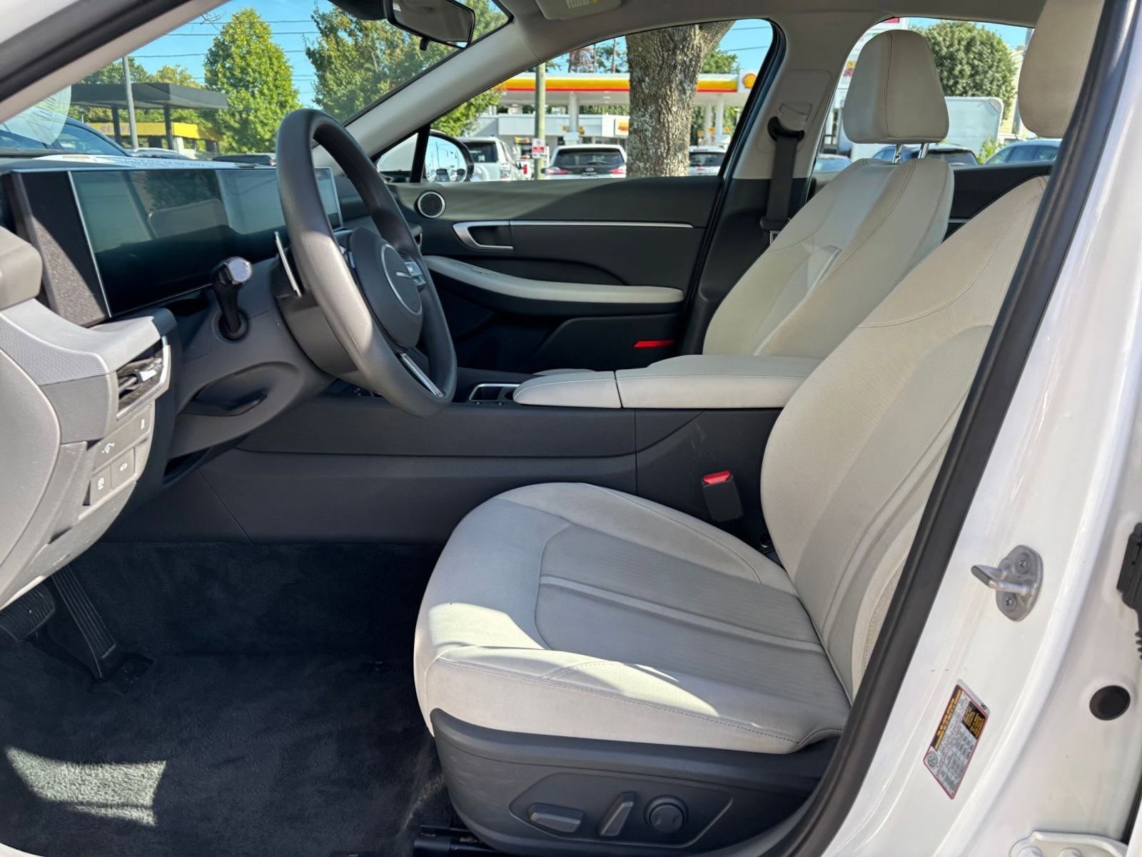 Thumbnail: 2024 Hyundai Sonata - 25