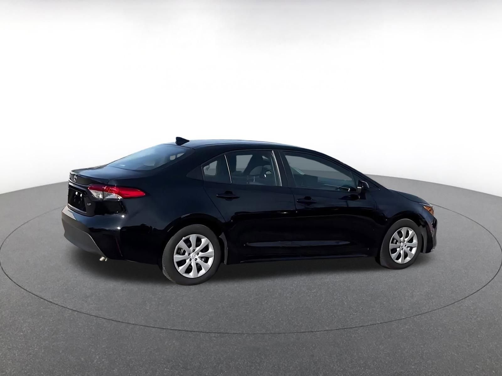 Thumbnail: 2025 Toyota Corolla - 14