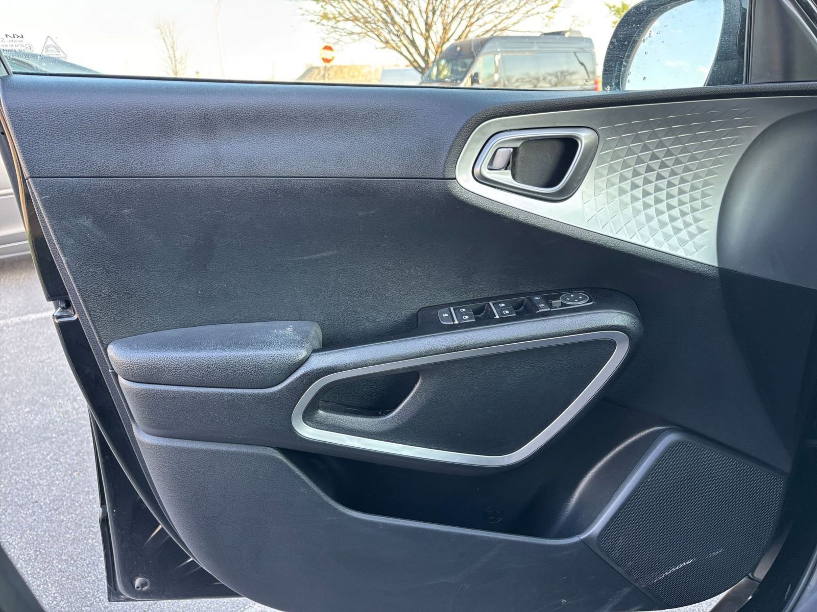 Thumbnail: 2025 Kia Soul - 18