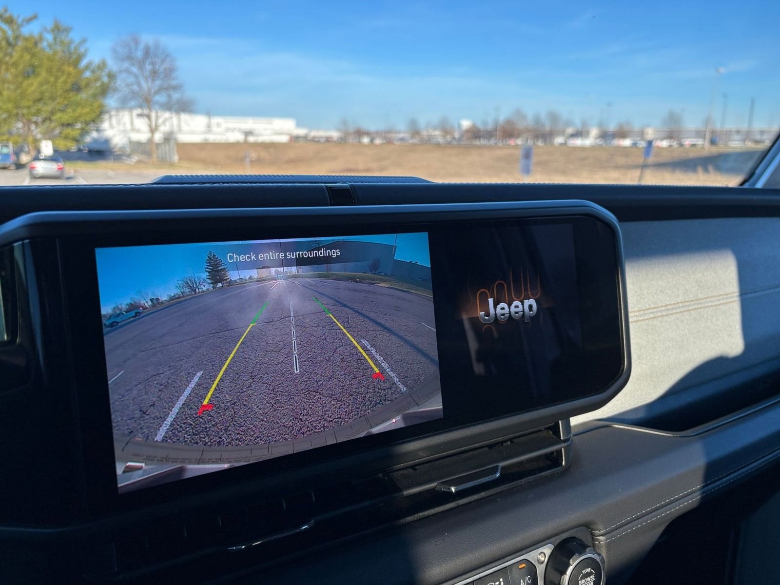 Thumbnail: 2025 Jeep Wrangler - 17