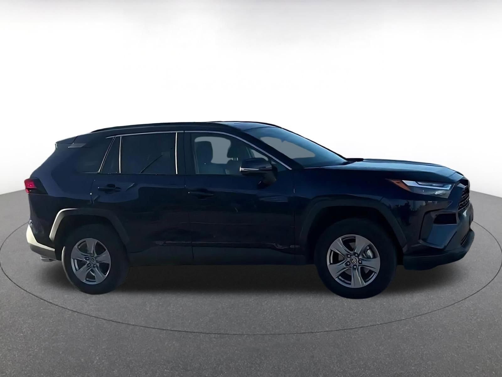 Thumbnail: 2025 Toyota RAV4 - 16