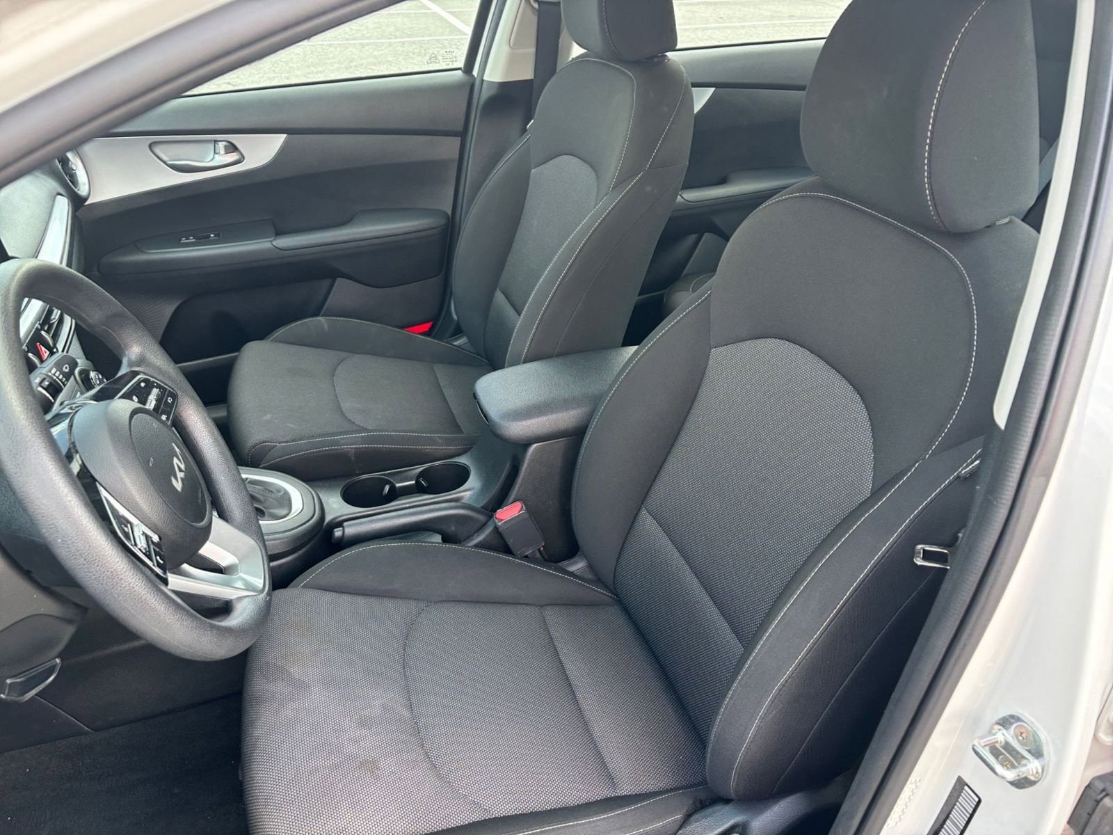 Thumbnail: 2023 Kia Forte - 35