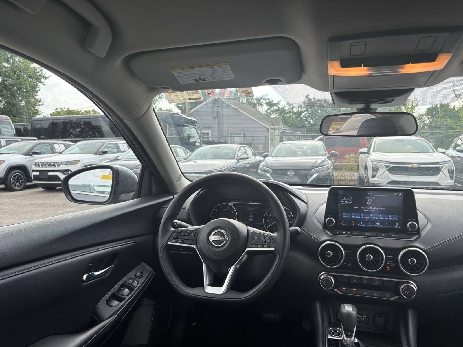 Thumbnail: 2025 Nissan Sentra - 33