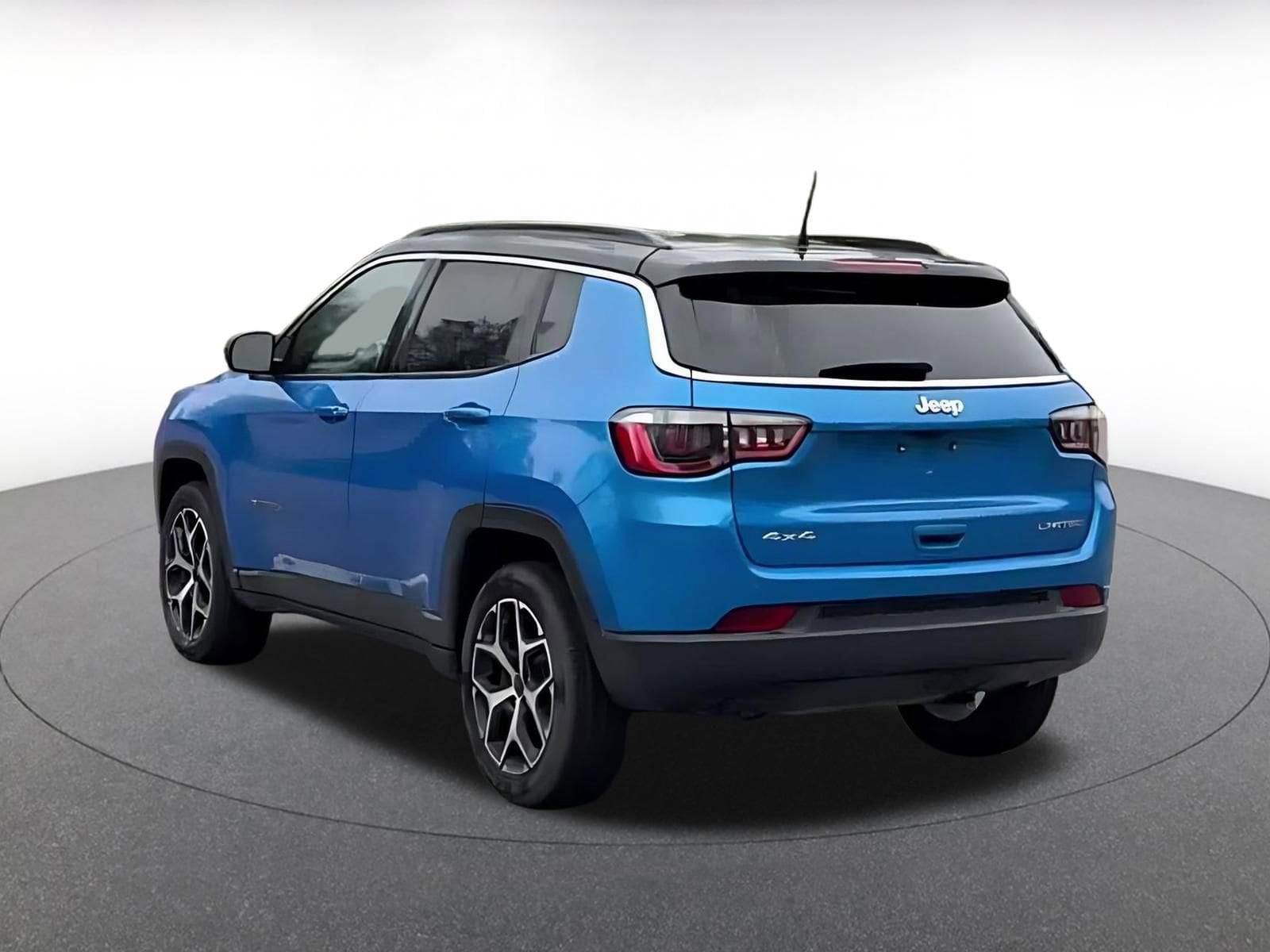 Thumbnail: 2025 Jeep Compass - 12