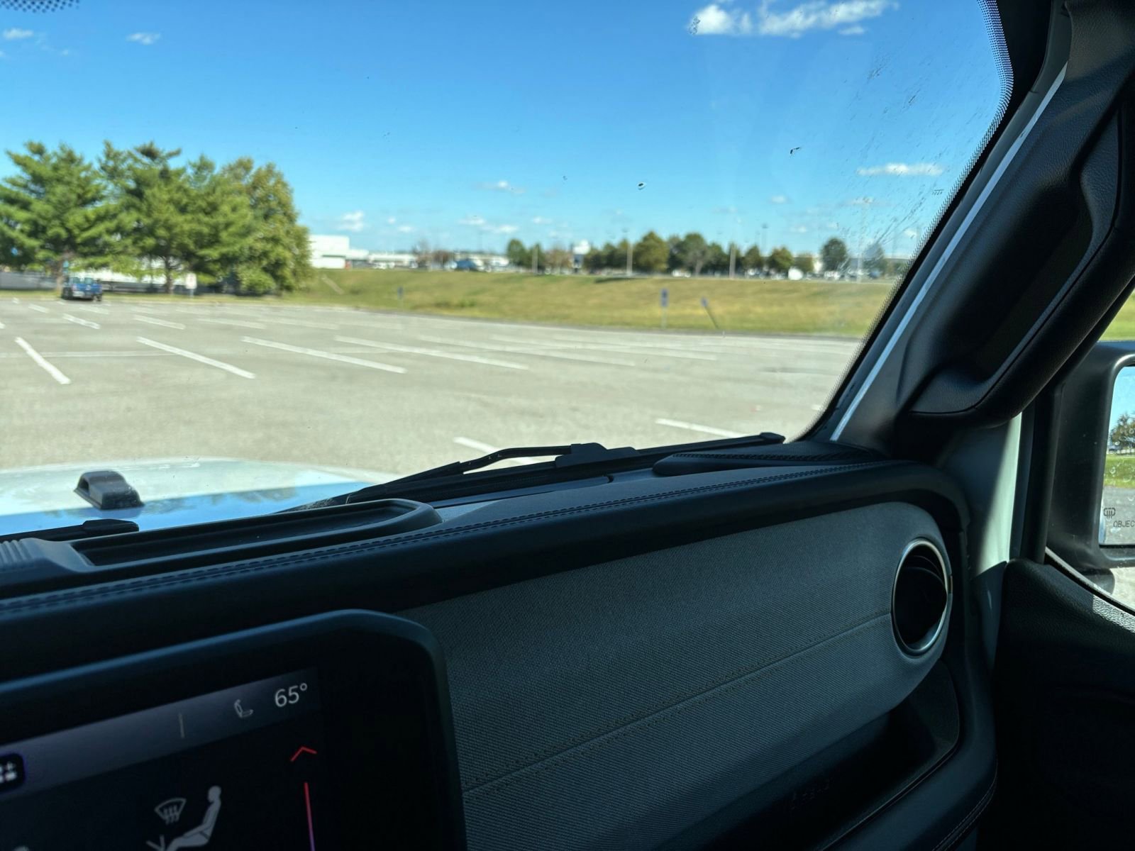 Thumbnail: 2025 Jeep Wrangler - 34