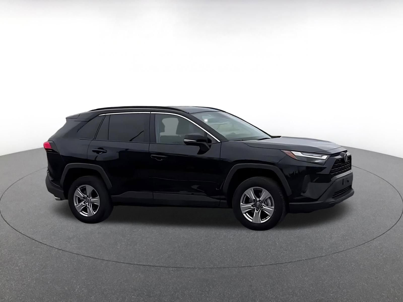 Thumbnail: 2025 Toyota RAV4 - 2