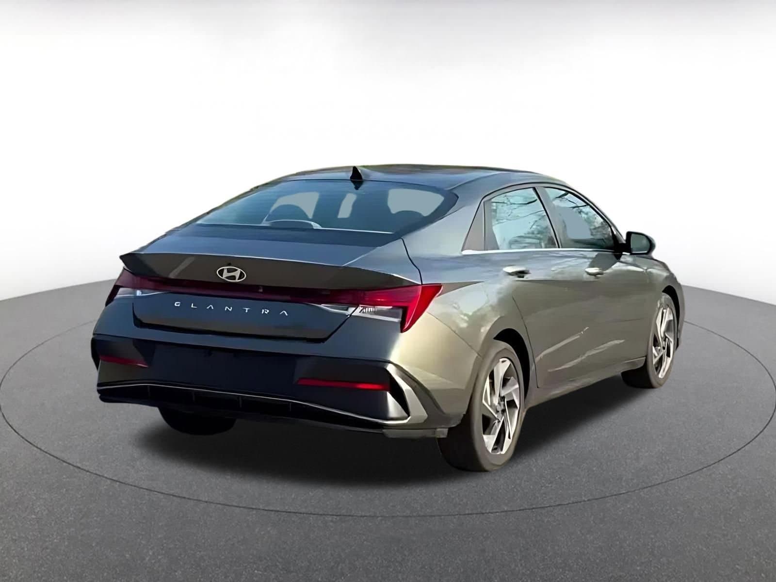 Thumbnail: 2025 Hyundai Elantra - 12