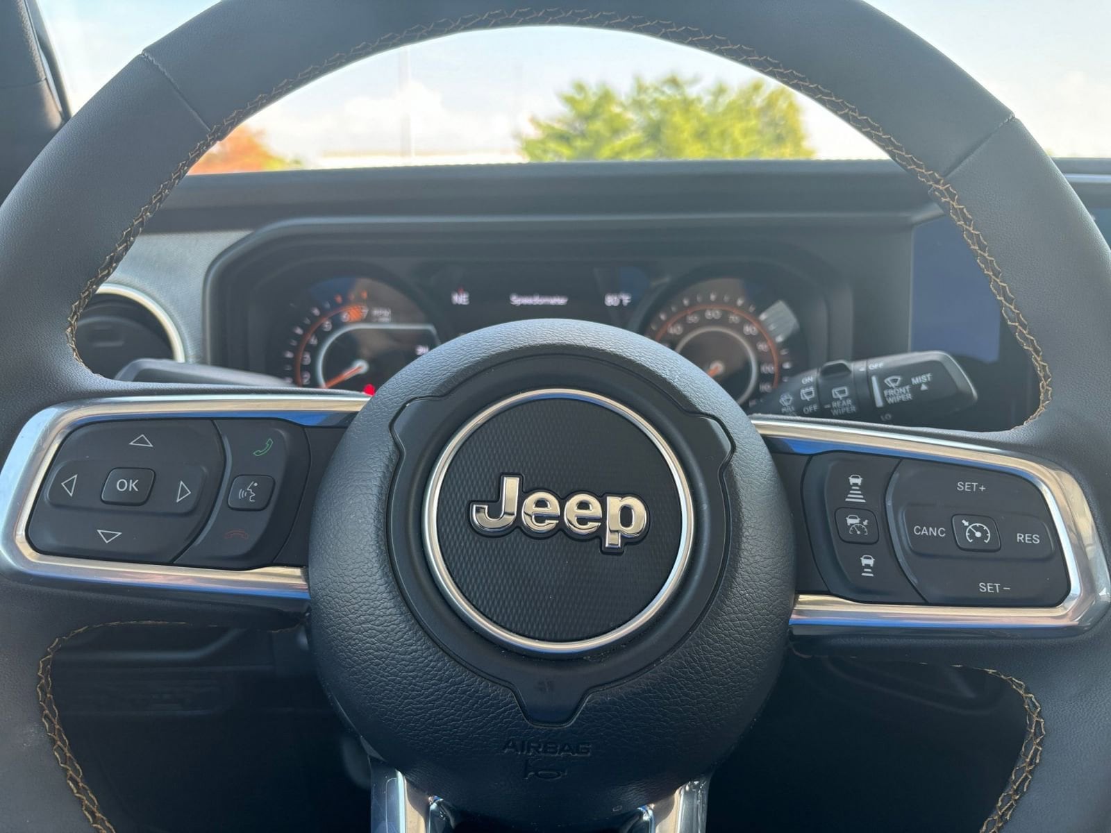 Thumbnail: 2025 Jeep Wrangler - 27