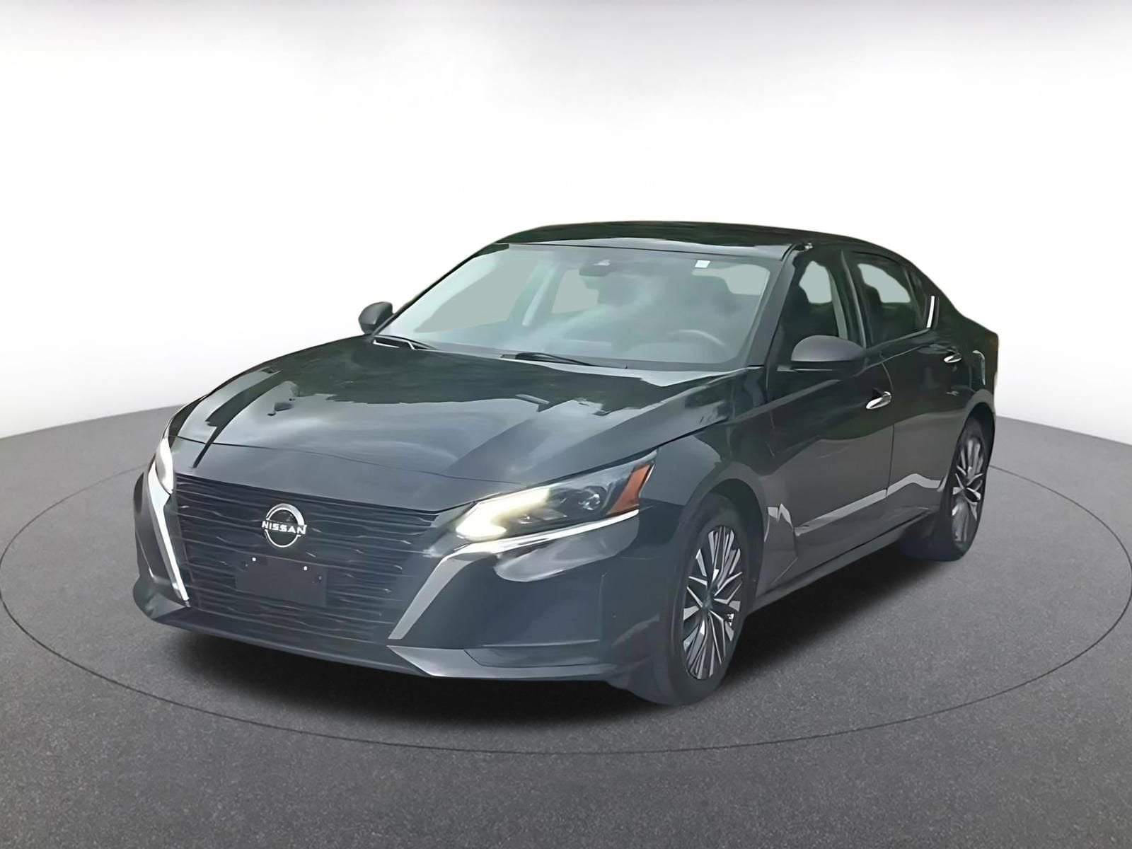 Thumbnail: 2025 Nissan Altima - 7