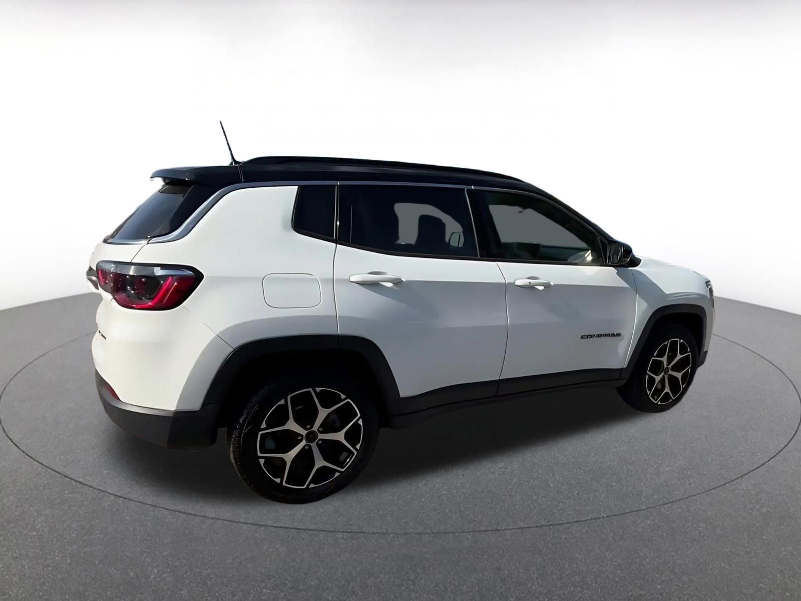 Thumbnail: 2025 Jeep Compass - 15