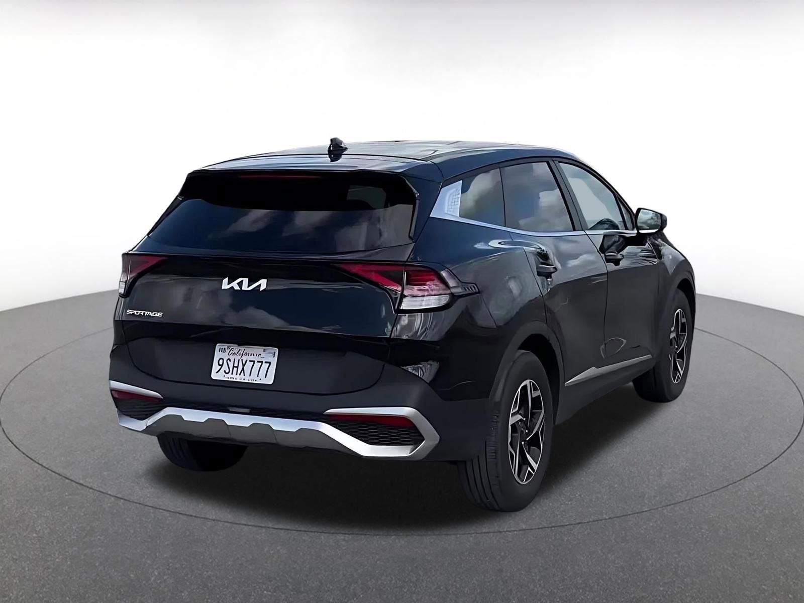 Thumbnail: 2025 Kia Sportage - 14