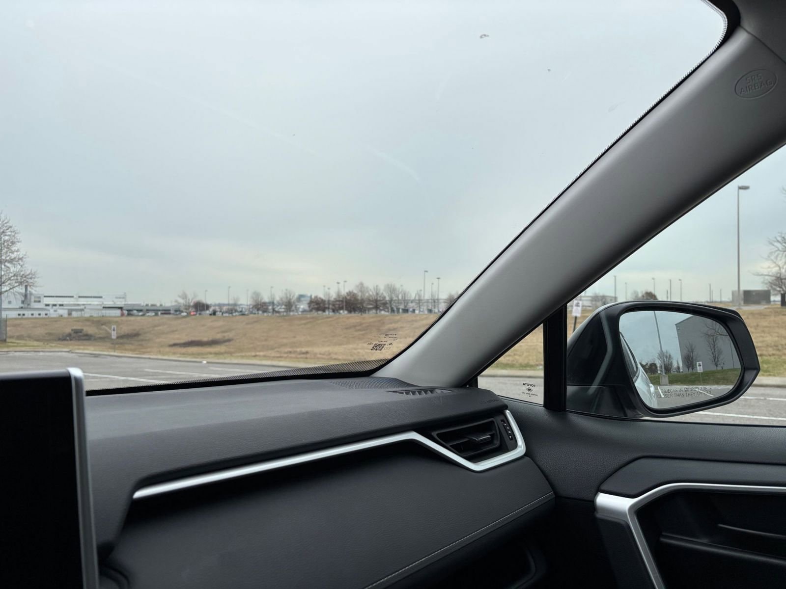 Thumbnail: 2025 Toyota RAV4 - 34